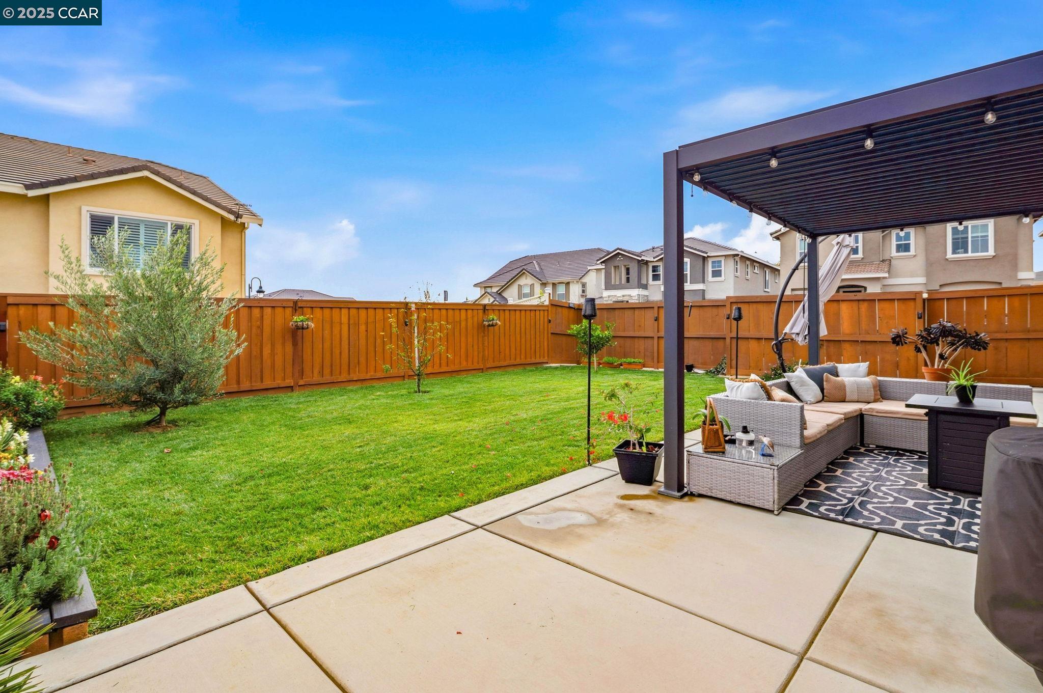 Detail Gallery Image 28 of 34 For 5227 Waterleaf Ln, Fairfield,  CA 94534 - 4 Beds | 2/1 Baths