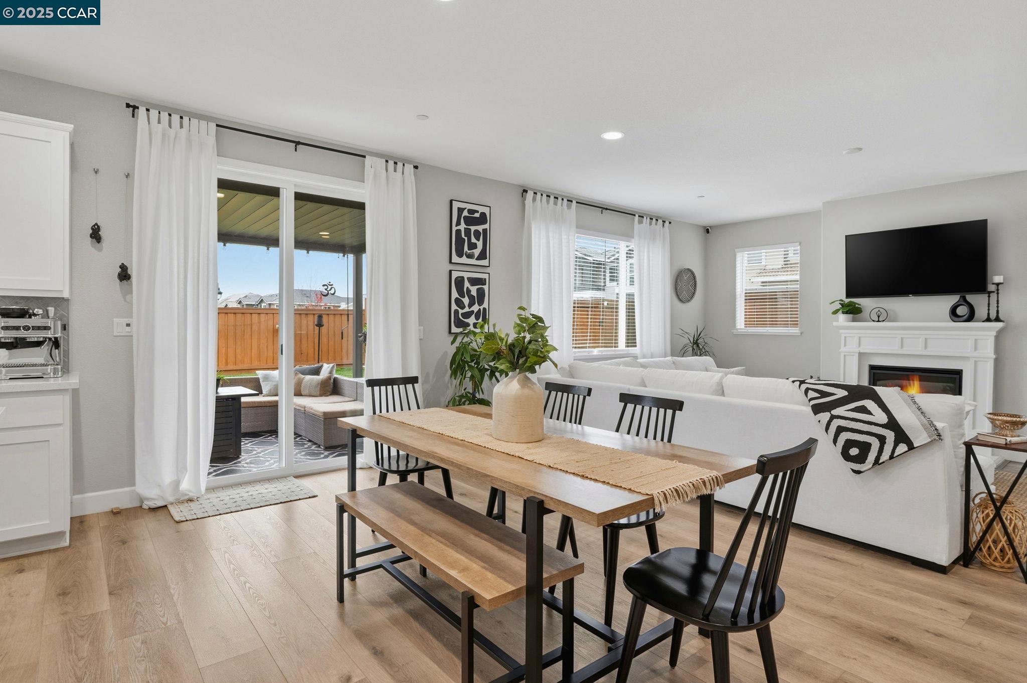 Detail Gallery Image 10 of 34 For 5227 Waterleaf Ln, Fairfield,  CA 94534 - 4 Beds | 2/1 Baths