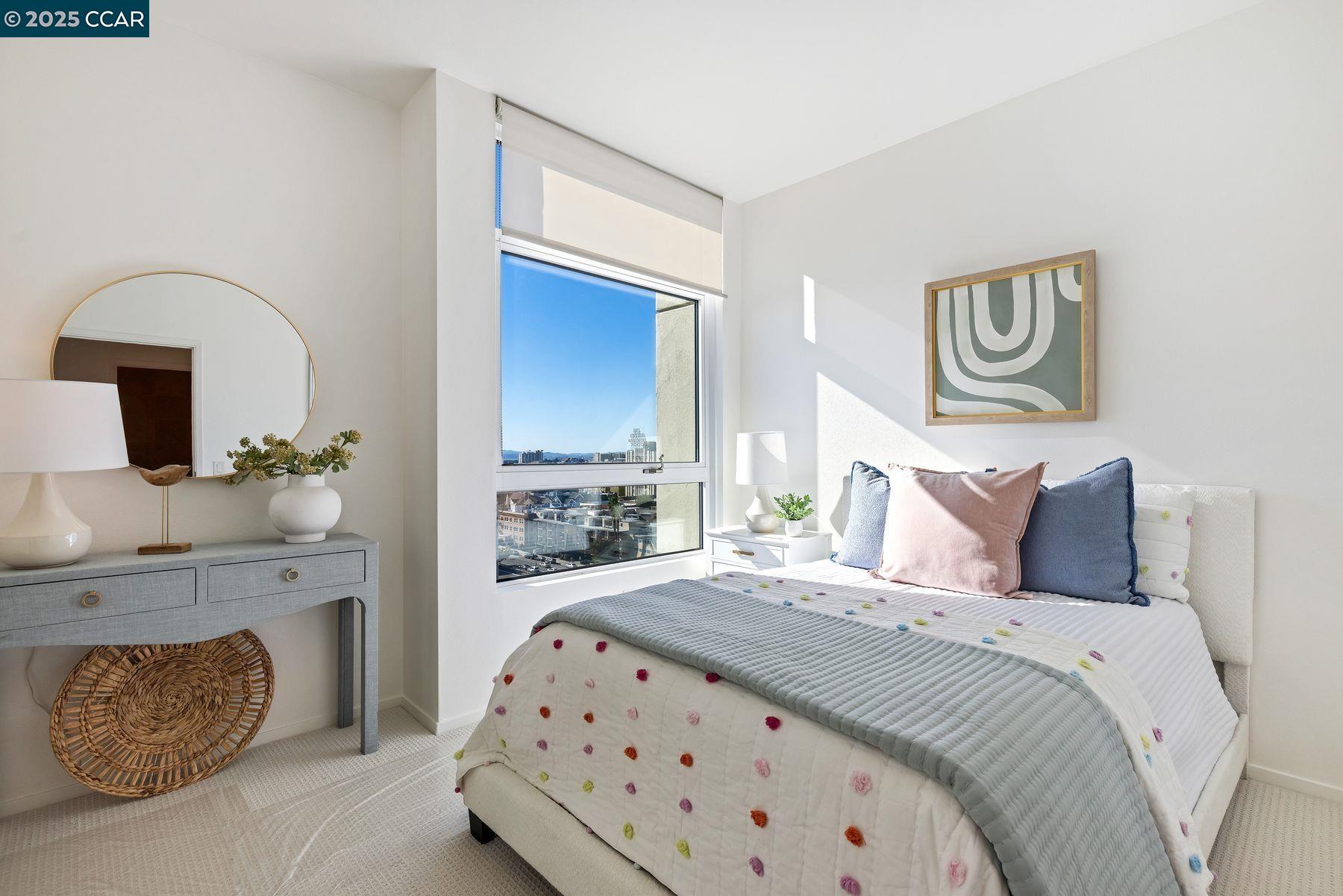 Detail Gallery Image 24 of 35 For 1 Lakeside Dr #1404,  Oakland,  CA 94612 - 2 Beds | 2 Baths