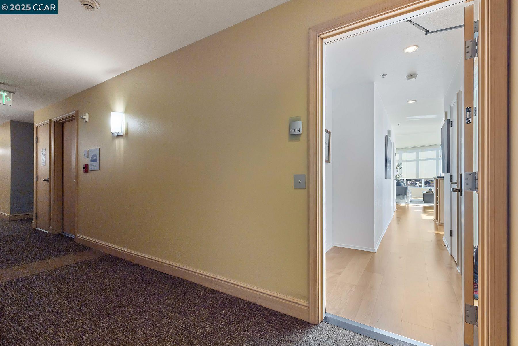 Detail Gallery Image 5 of 35 For 1 Lakeside Dr #1404,  Oakland,  CA 94612 - 2 Beds | 2 Baths