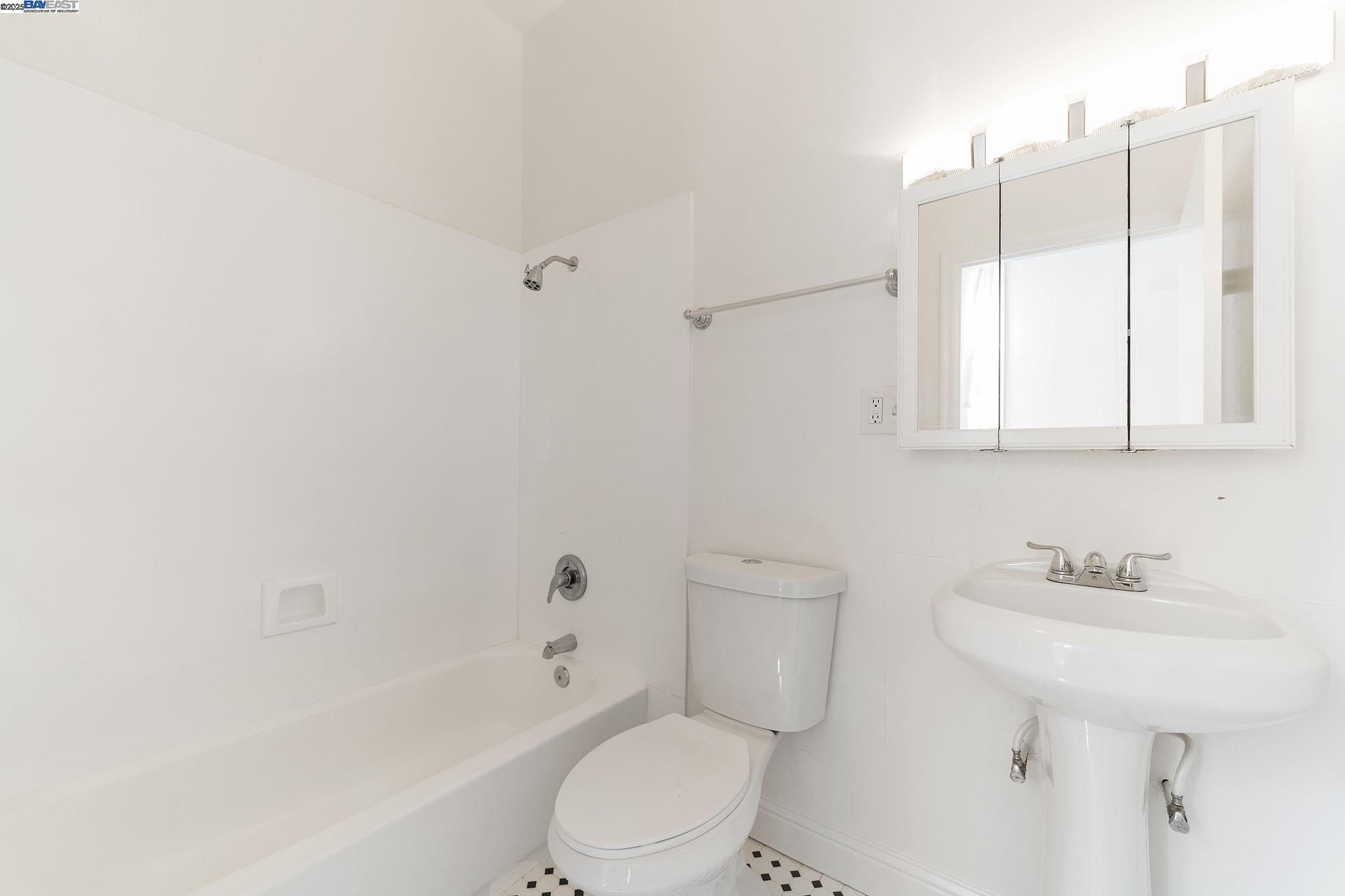 1000 Central Ave., Alameda CA 94501 — photo 22