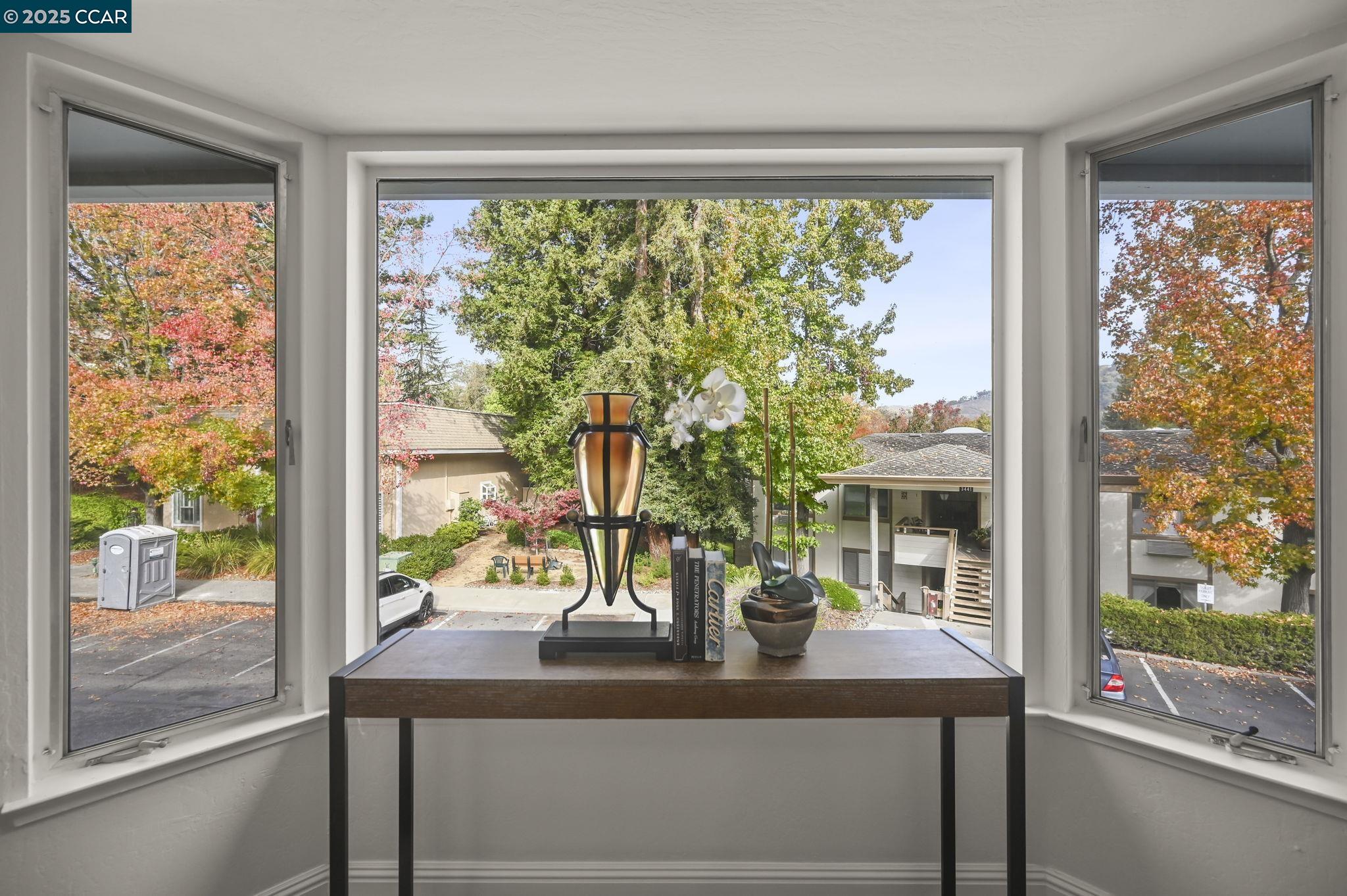 Front Image Thumbnail for CC41118233