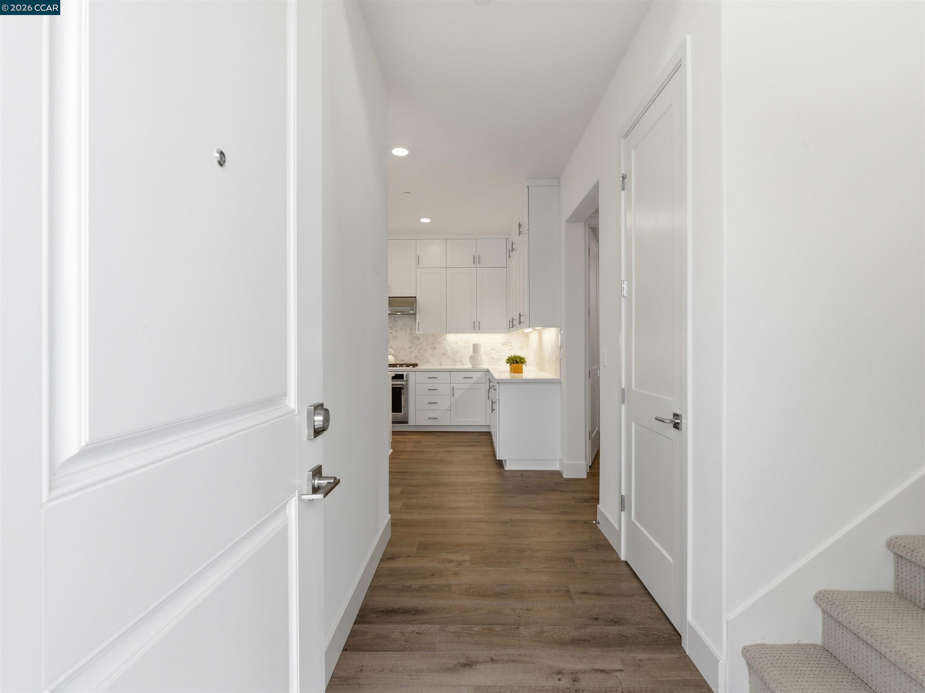 Front Image Thumbnail for CC41118238