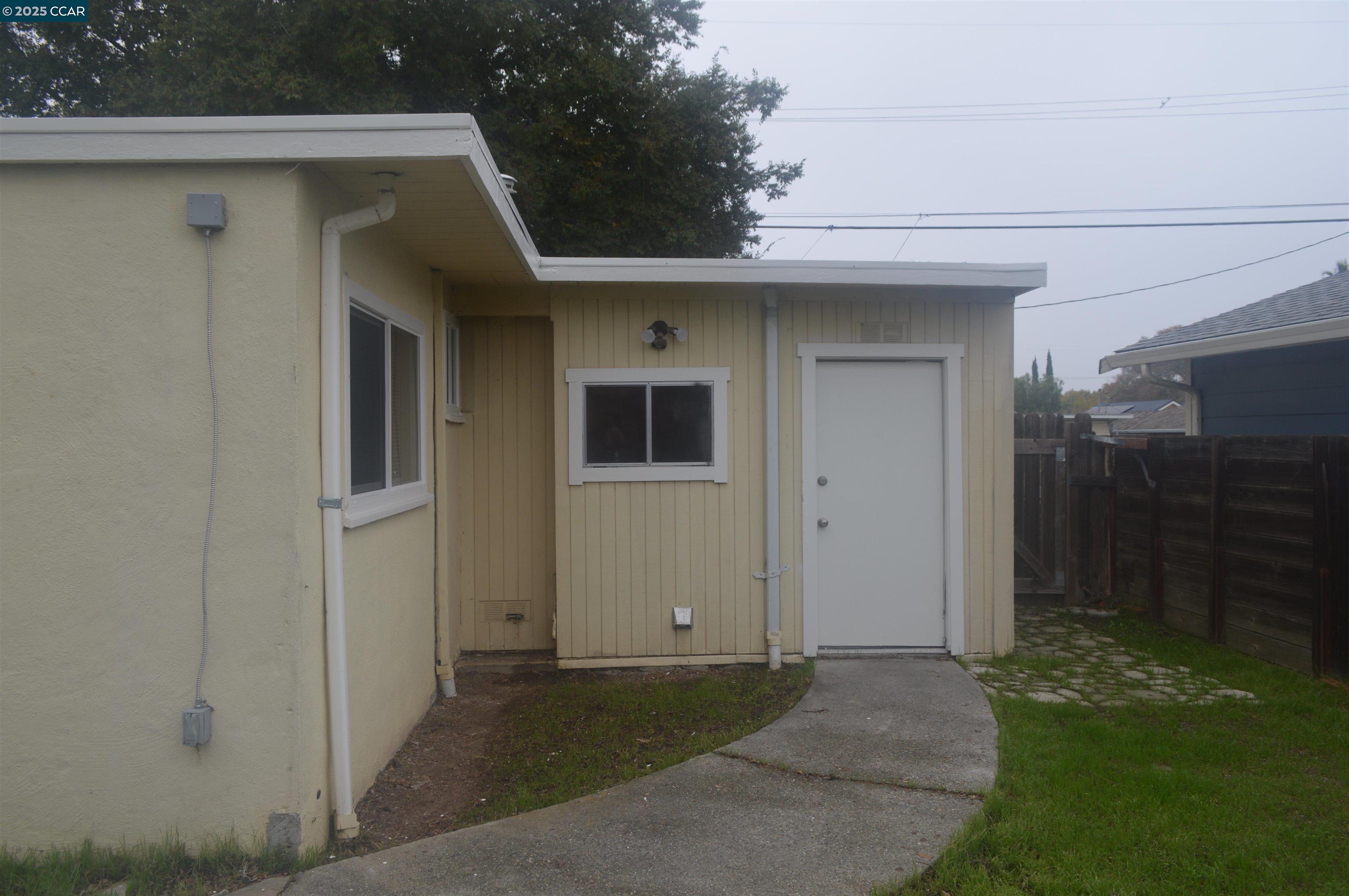 Detail Gallery Image 18 of 20 For 92 Beach Dr, Bay Point,  CA 94565-1407 - 3 Beds | 1 Baths