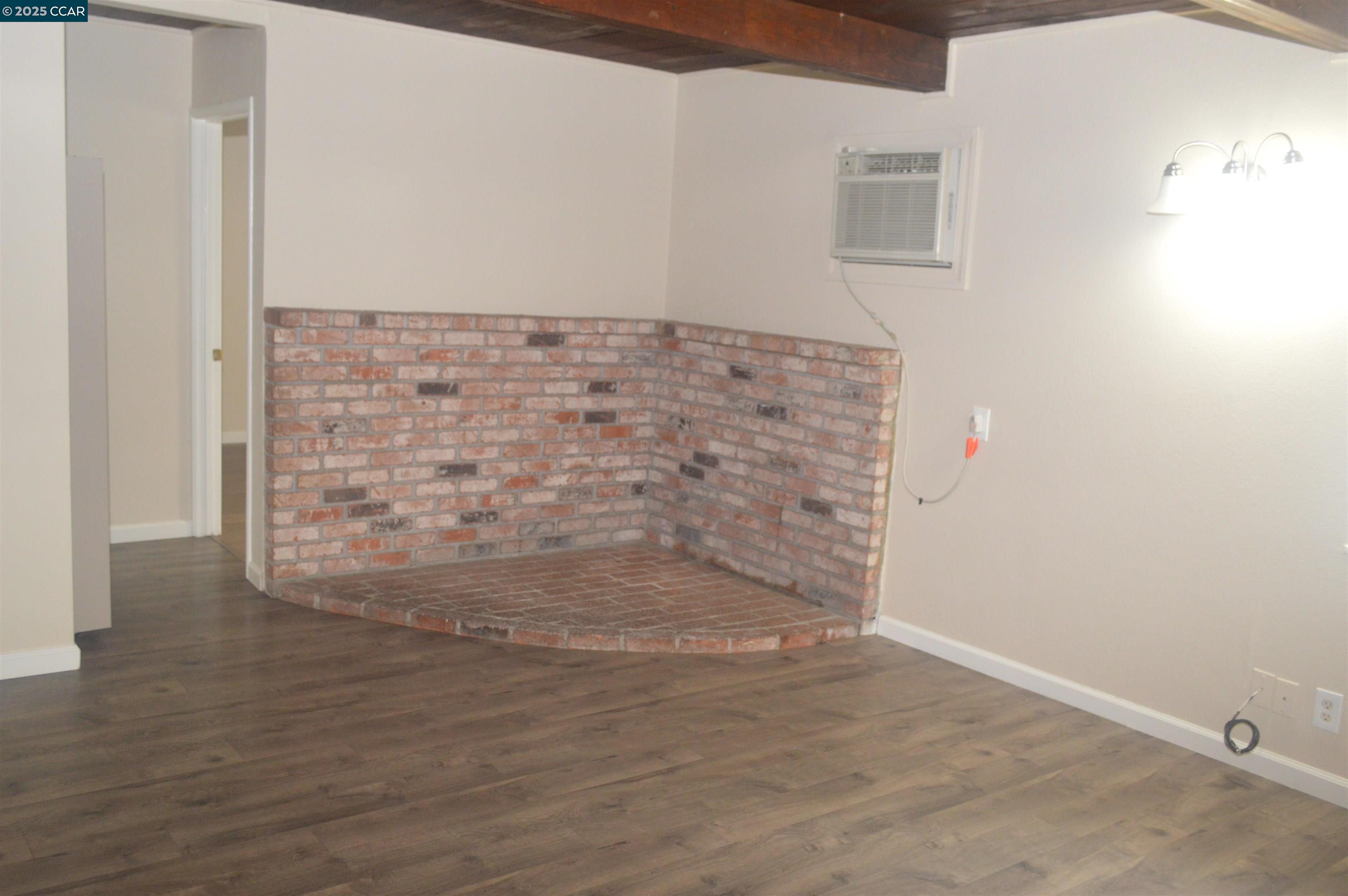 Detail Gallery Image 4 of 20 For 92 Beach Dr, Bay Point,  CA 94565-1407 - 3 Beds | 1 Baths