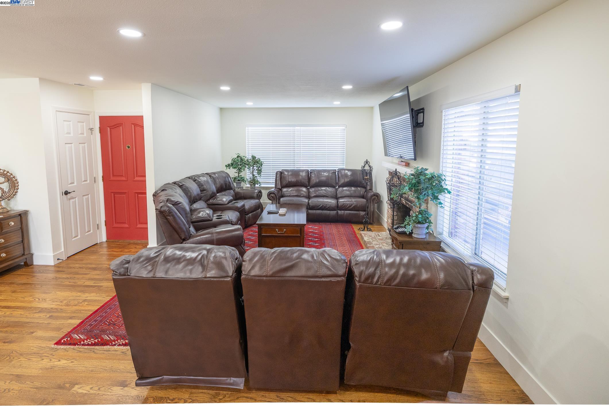 Detail Gallery Image 21 of 60 For 767 Lemos Ave, Salinas,  CA 93901 - 3 Beds | 2 Baths