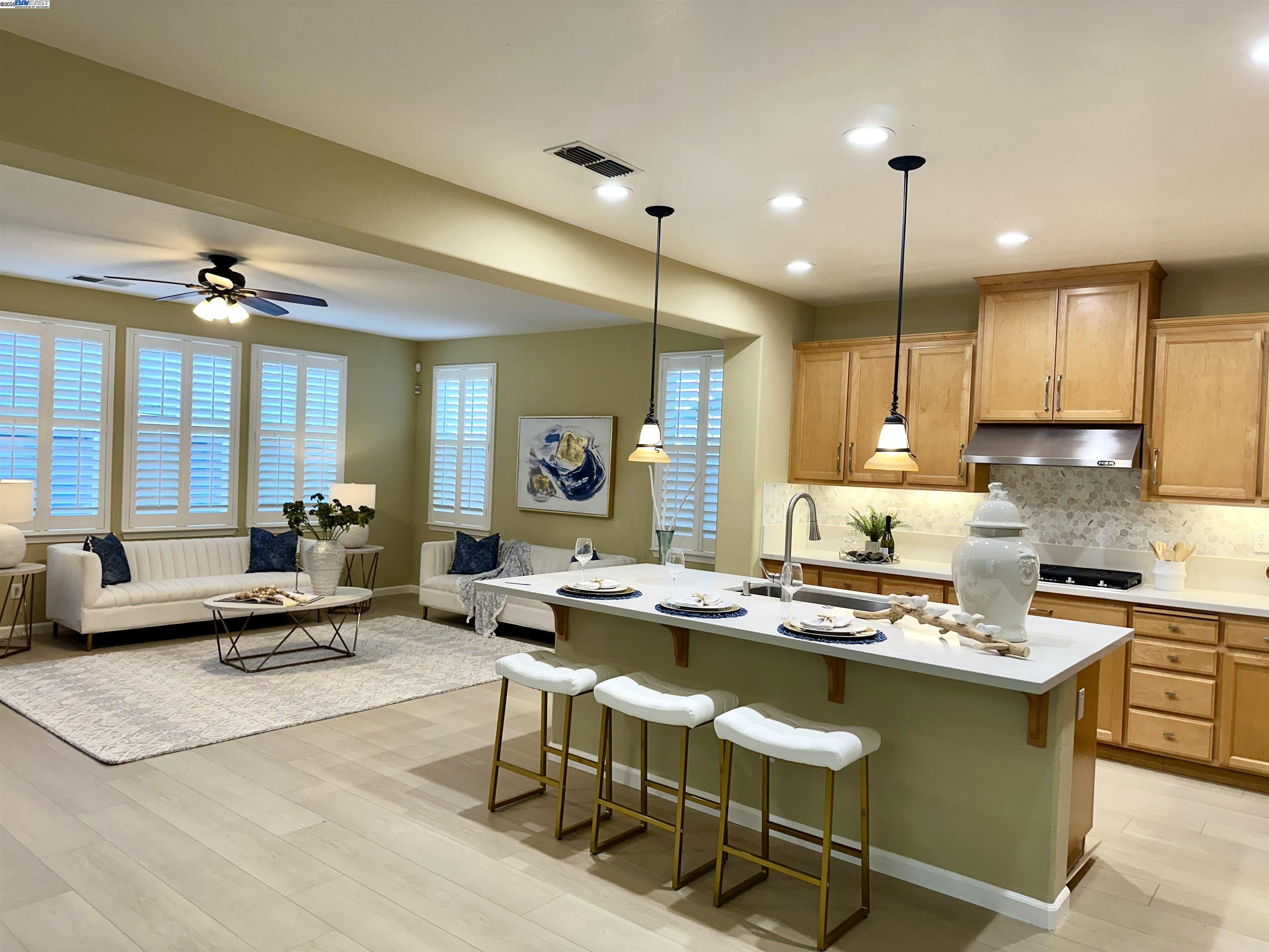 Detail Gallery Image 7 of 49 For 372 S Caballo Street, Mountain House,  CA 95391 - 5 Beds | 3 Baths