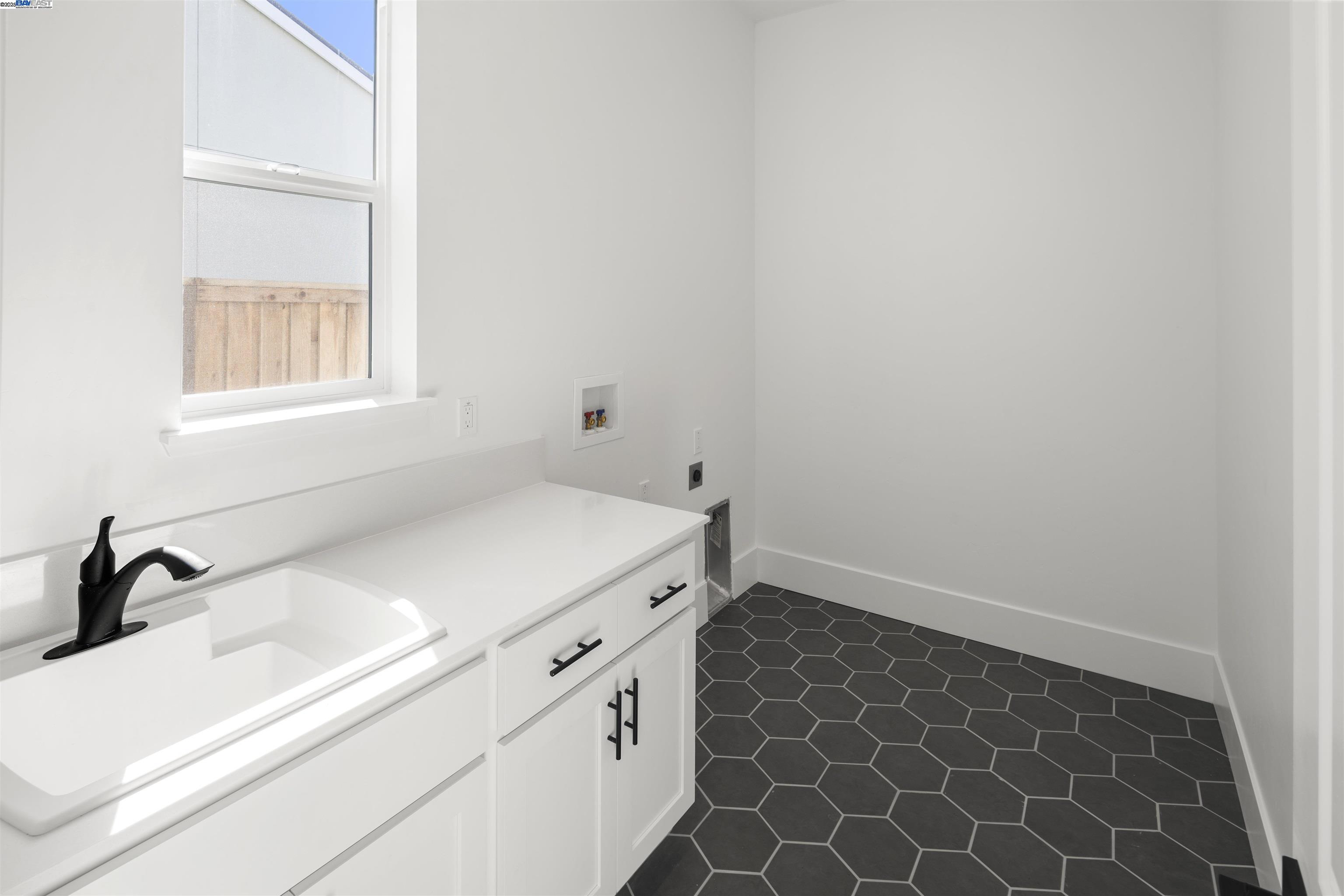 Detail Gallery Image 23 of 34 For 6012 Windsweep Road, Bethel Island,  CA 94511 - 3 Beds | 2 Baths