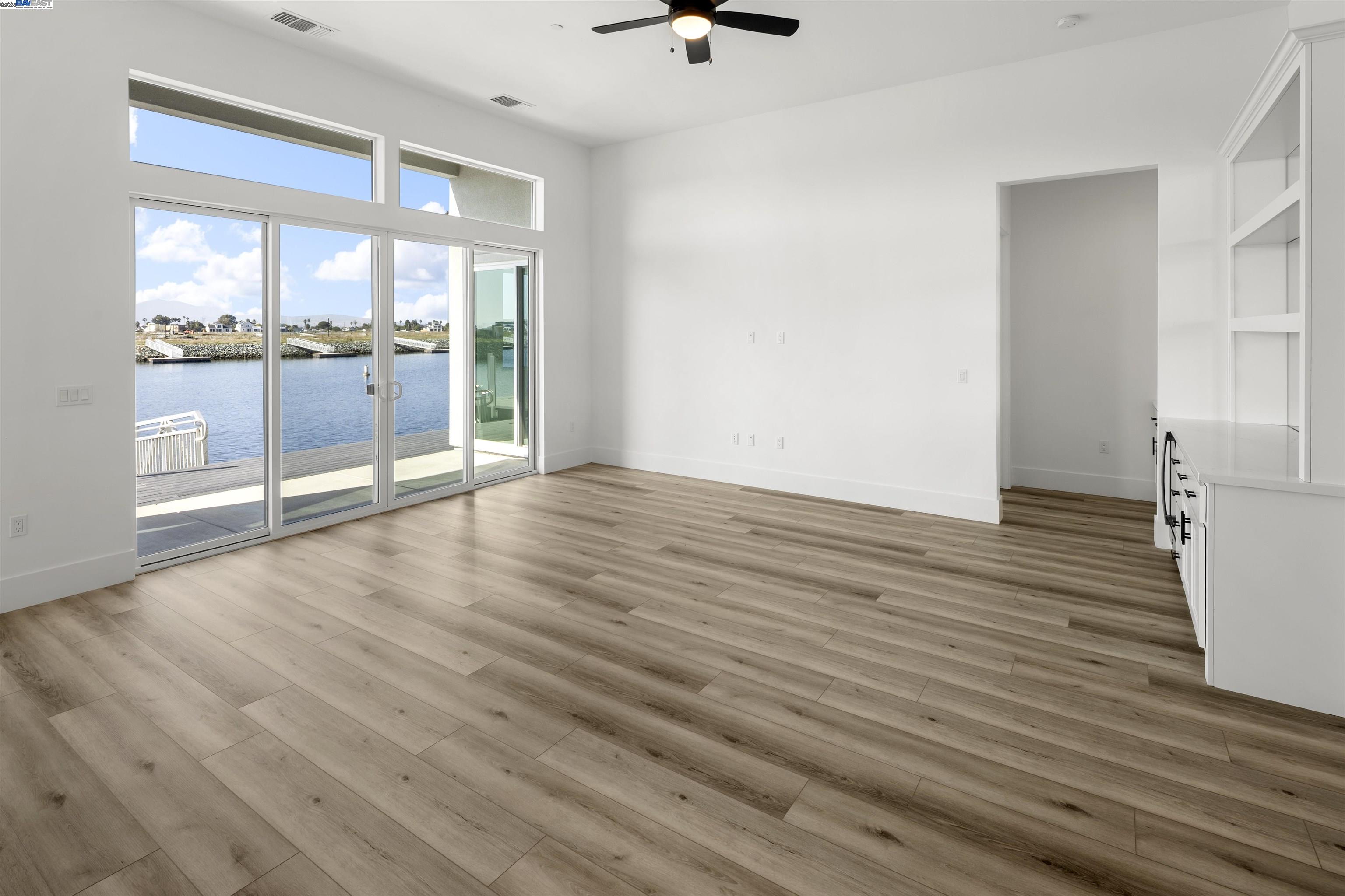 Detail Gallery Image 5 of 34 For 6012 Windsweep Road, Bethel Island,  CA 94511 - 3 Beds | 2 Baths