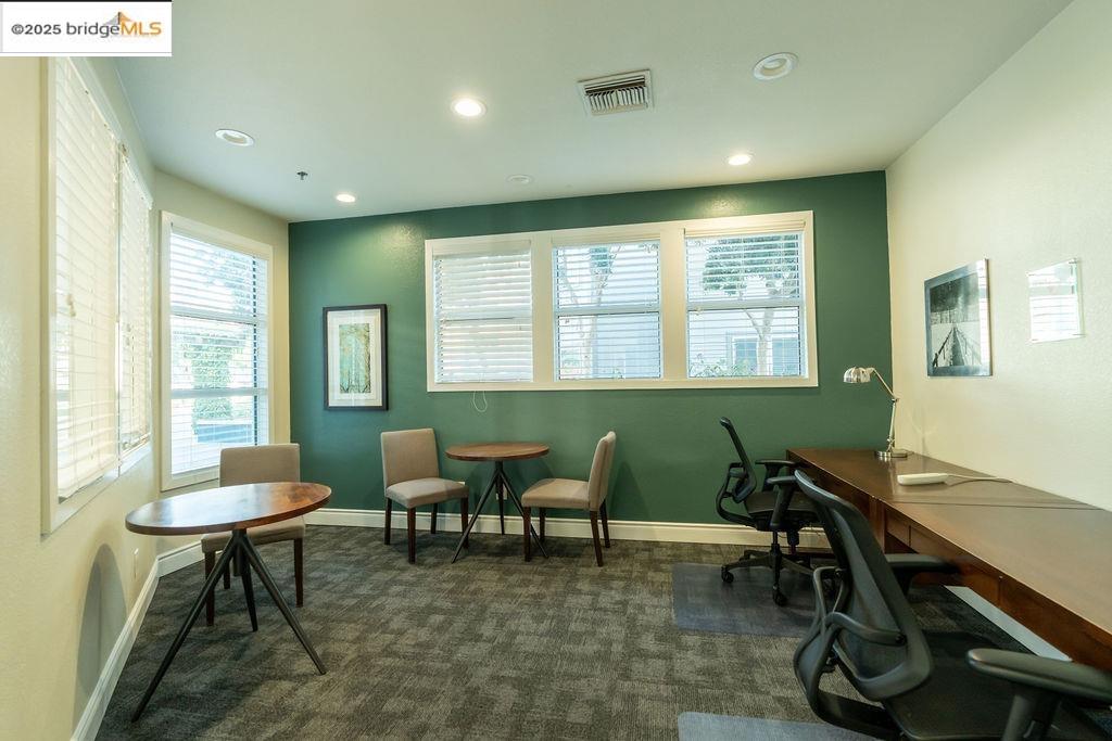 Detail Gallery Image 31 of 41 For 6400 Christie Ave #3213,  Emeryville,  CA 94608 - 2 Beds | 2 Baths