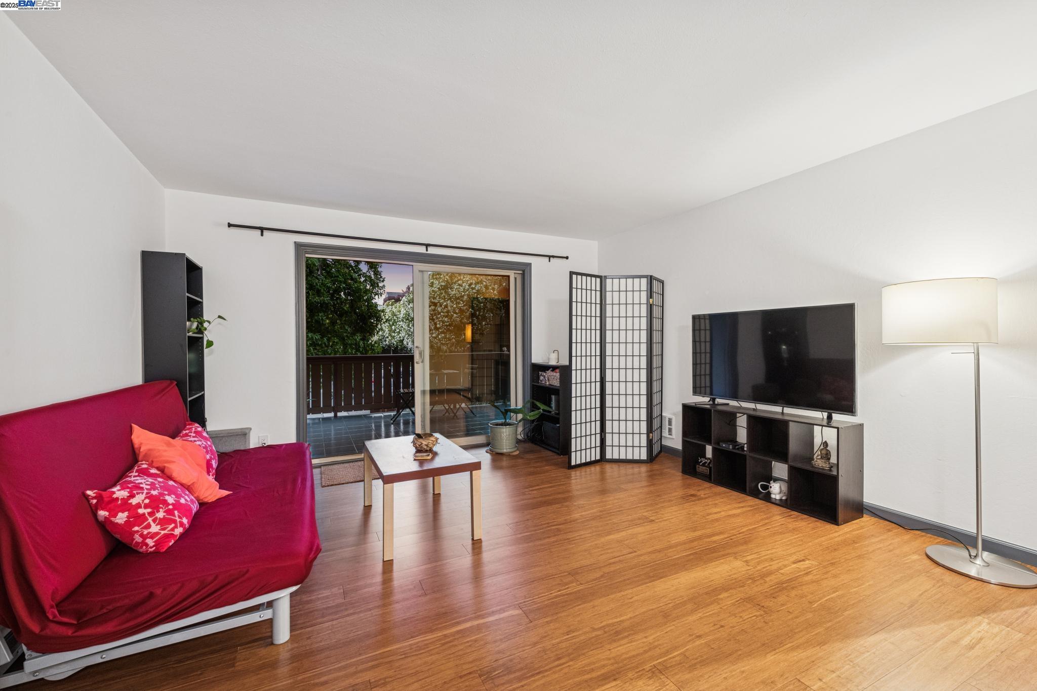 Photo #7: 41118458 Listing: Photo #7