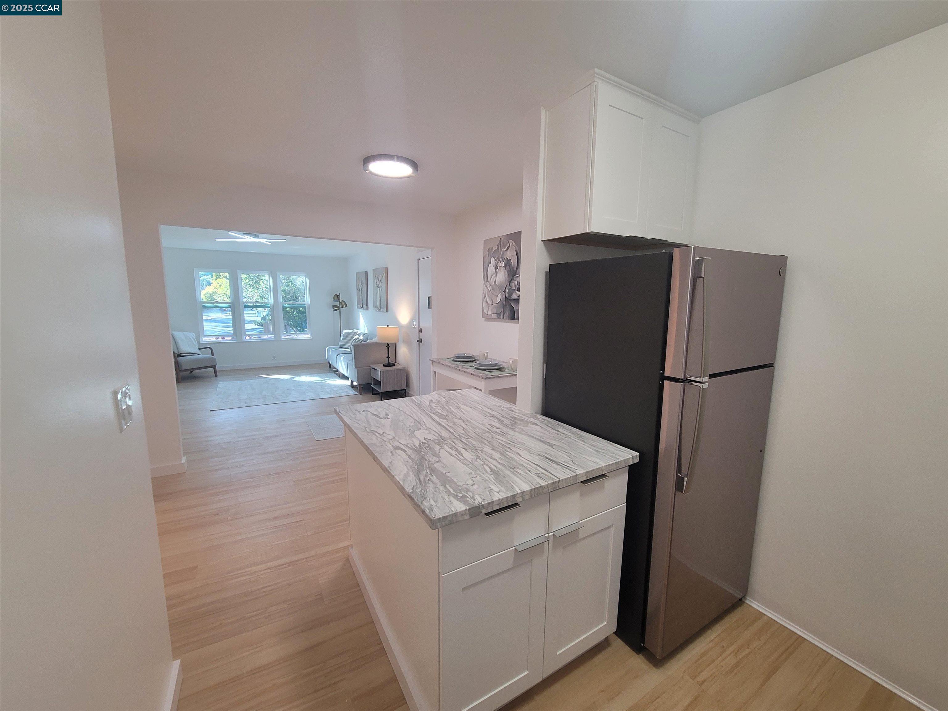 Photo #21: 41118467 Listing: Photo #21