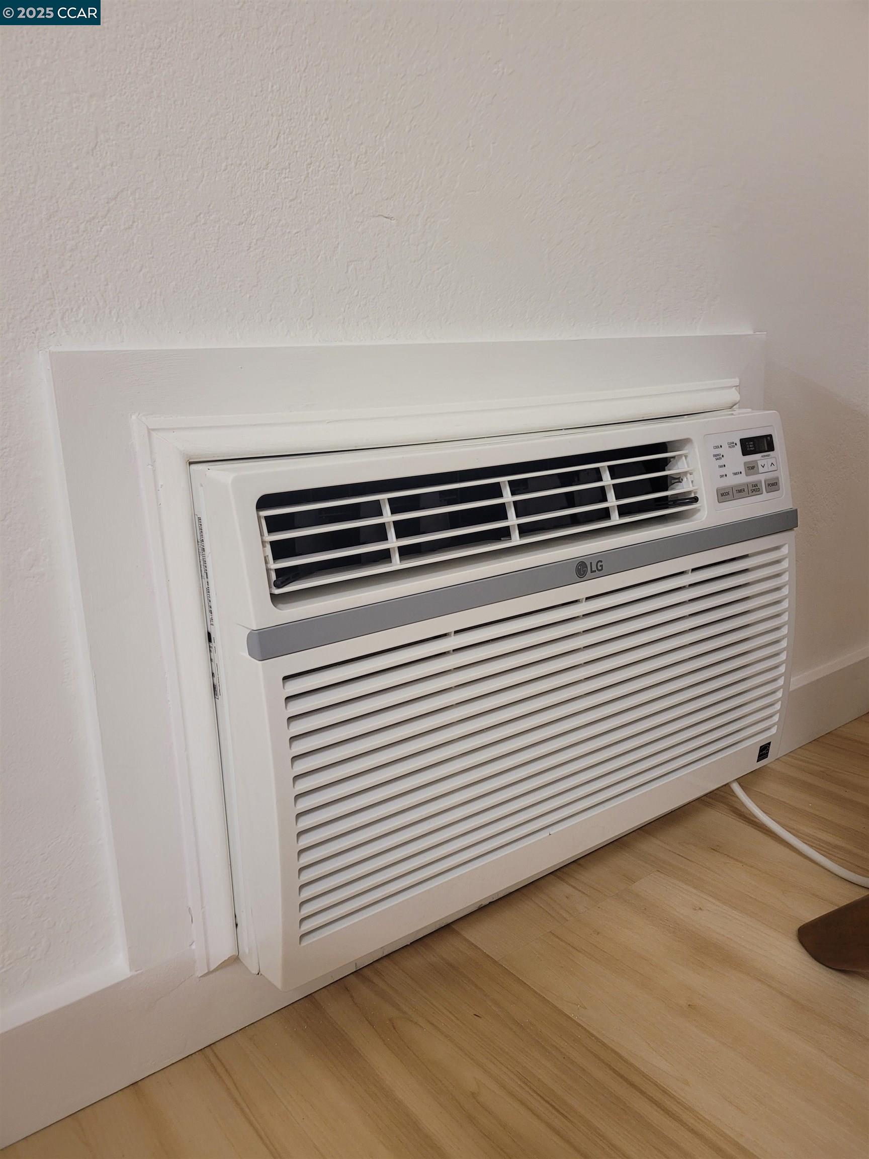 Photo #41: 41118467 Listing: Photo #41