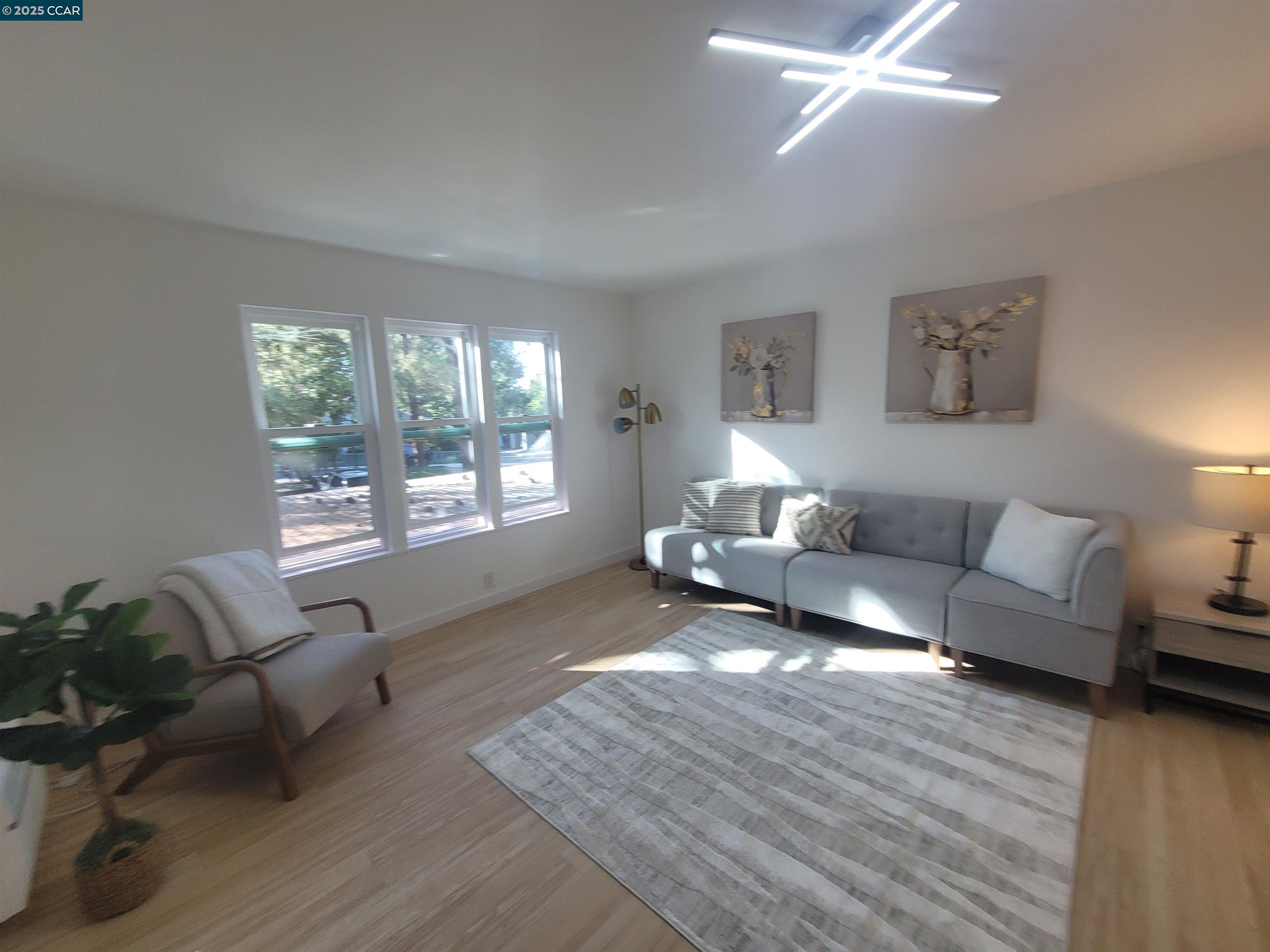 Photo #7: 41118467 Listing: Photo #7