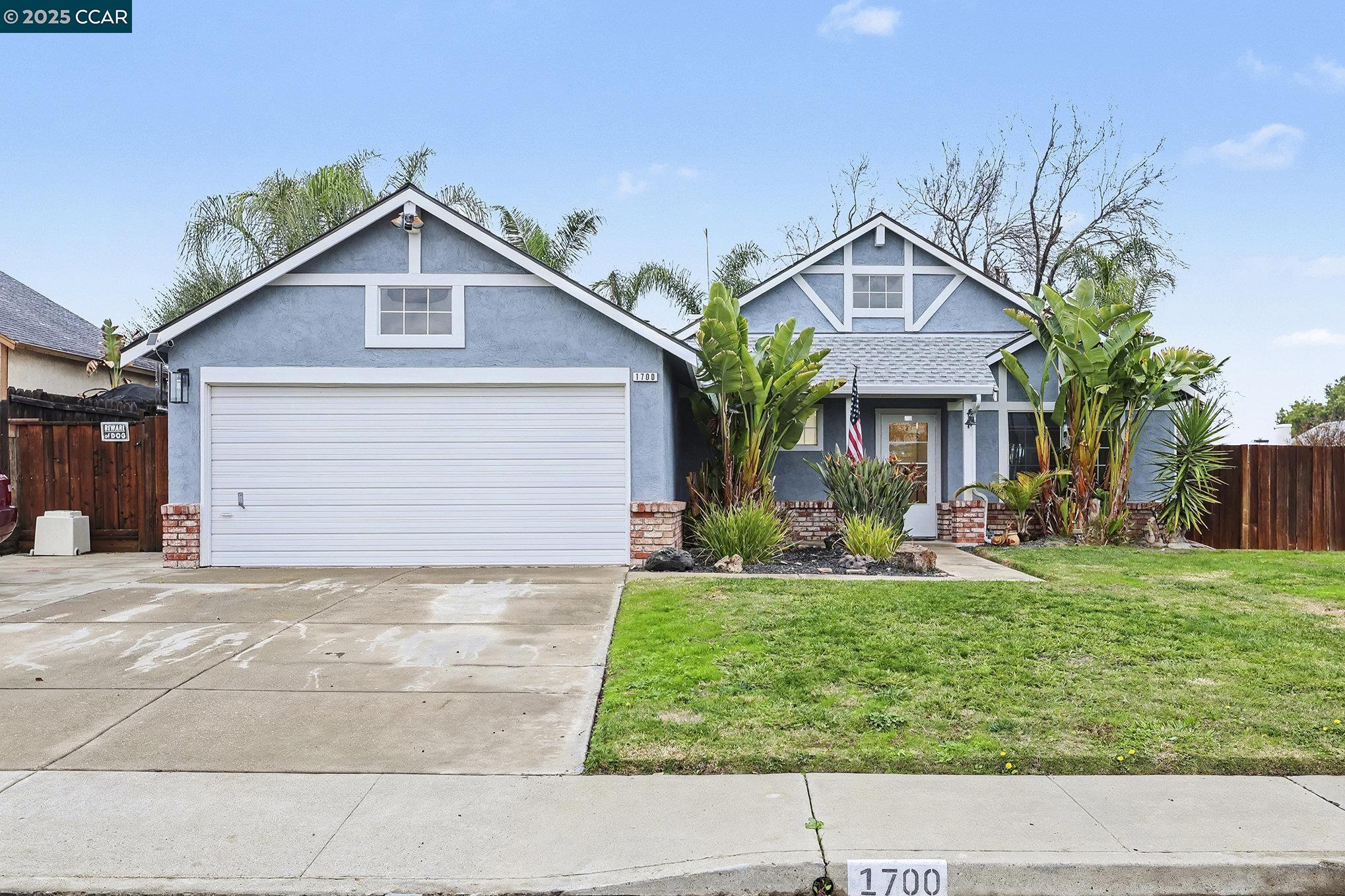 Front Image Thumbnail for CC41118477