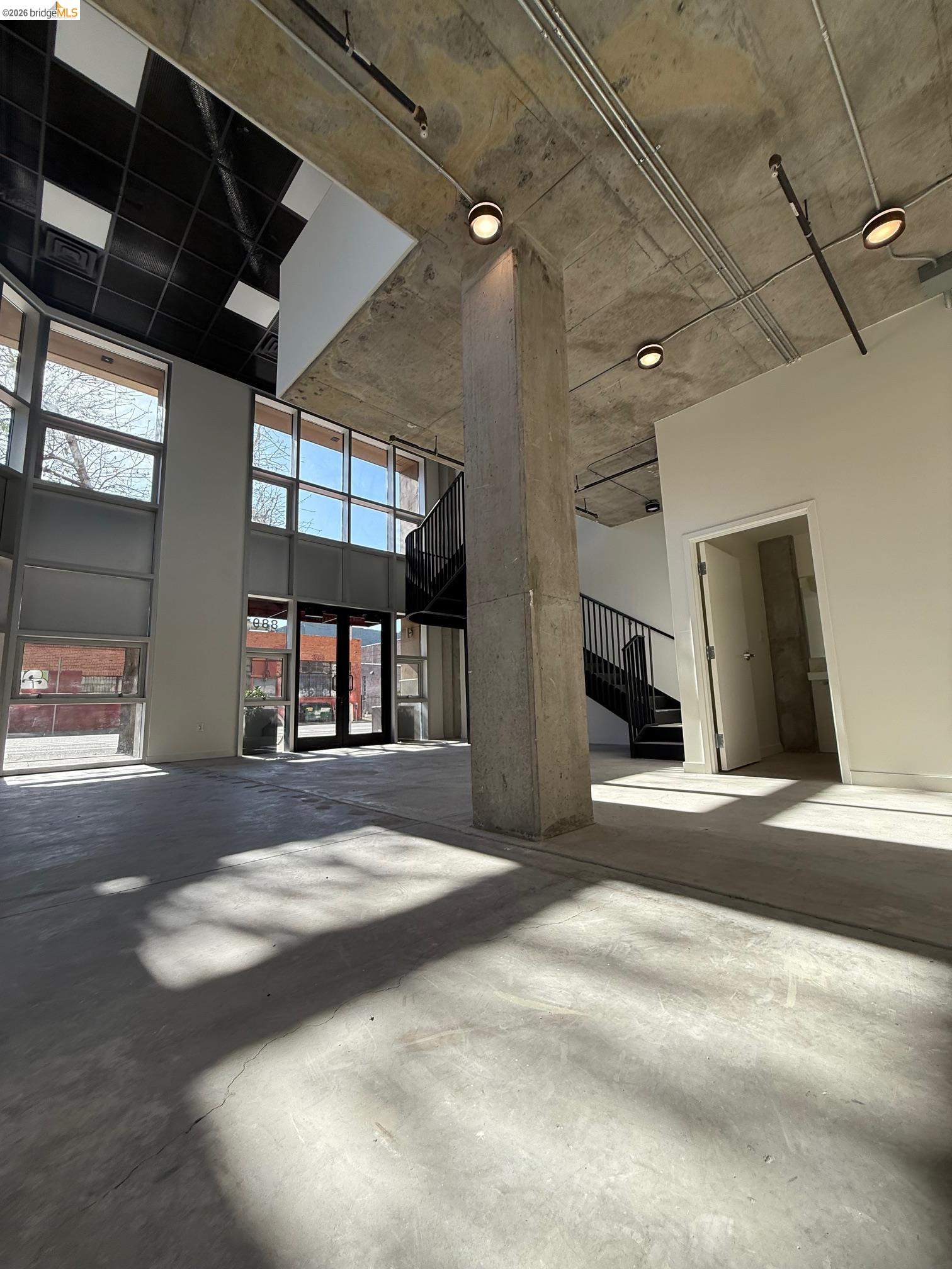 899 Clay St, Oakland, CA, 94607