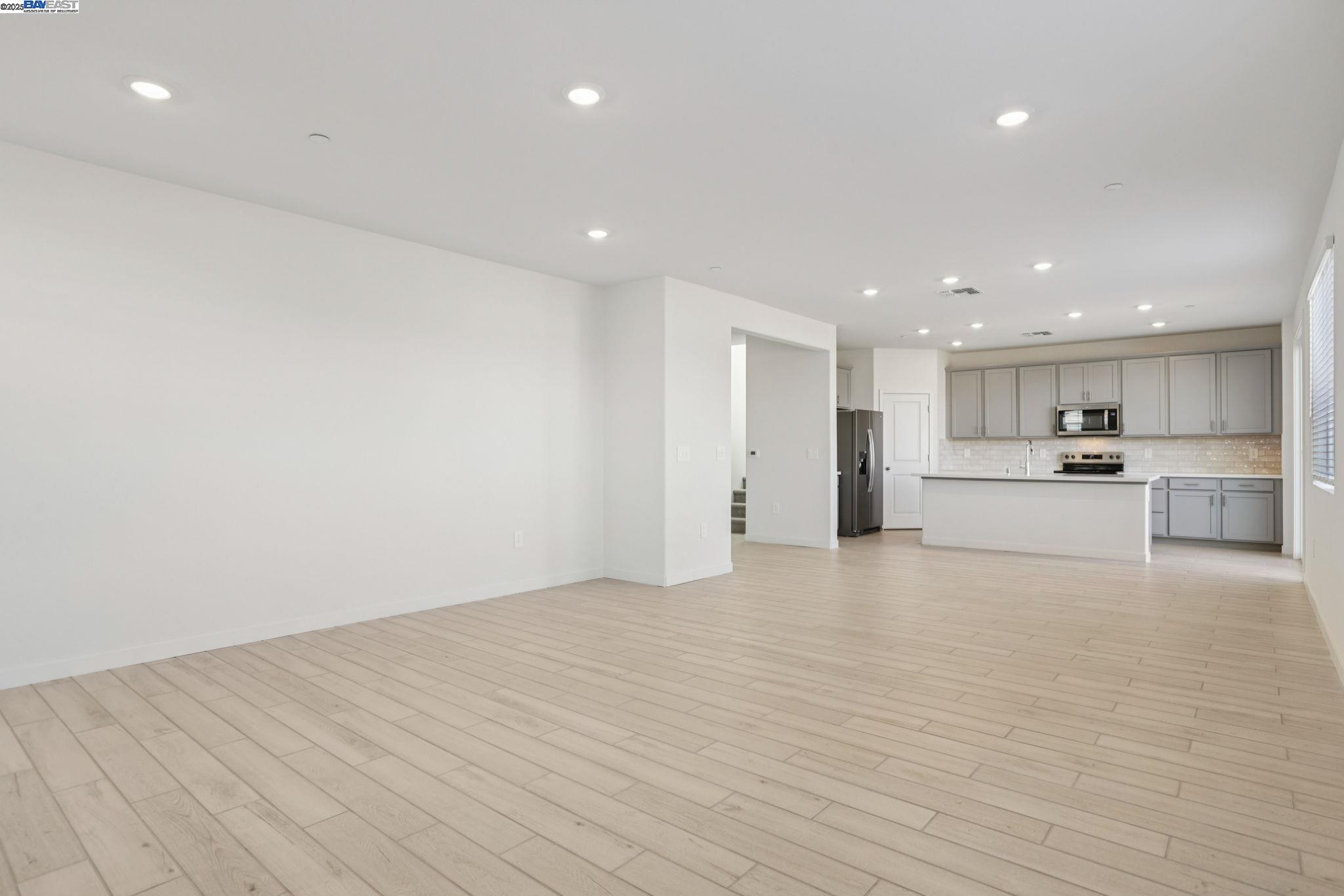 Detail Gallery Image 1 of 1 For 2319 Admiral Court, Brentwood,  CA 94513 - 4 Beds | 3 Baths