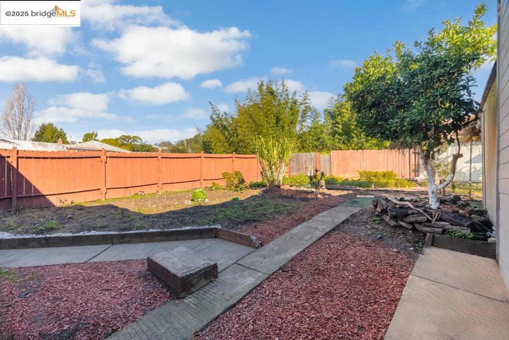 8016 Macarthur Blvd, Oakland CA 94605 — photo 9