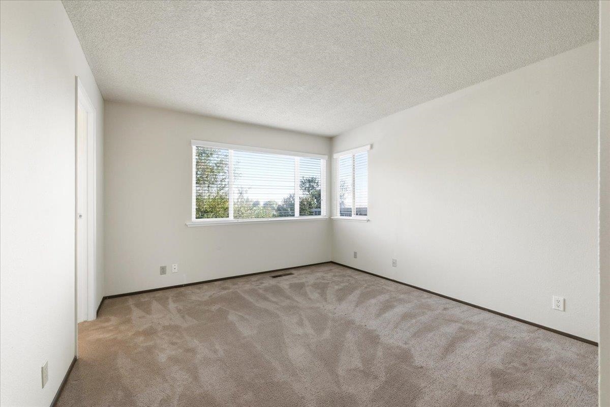 Detail Gallery Image 18 of 37 For 1839 Shirley Dr, Benicia,  CA 94510 - 2 Beds | 2 Baths