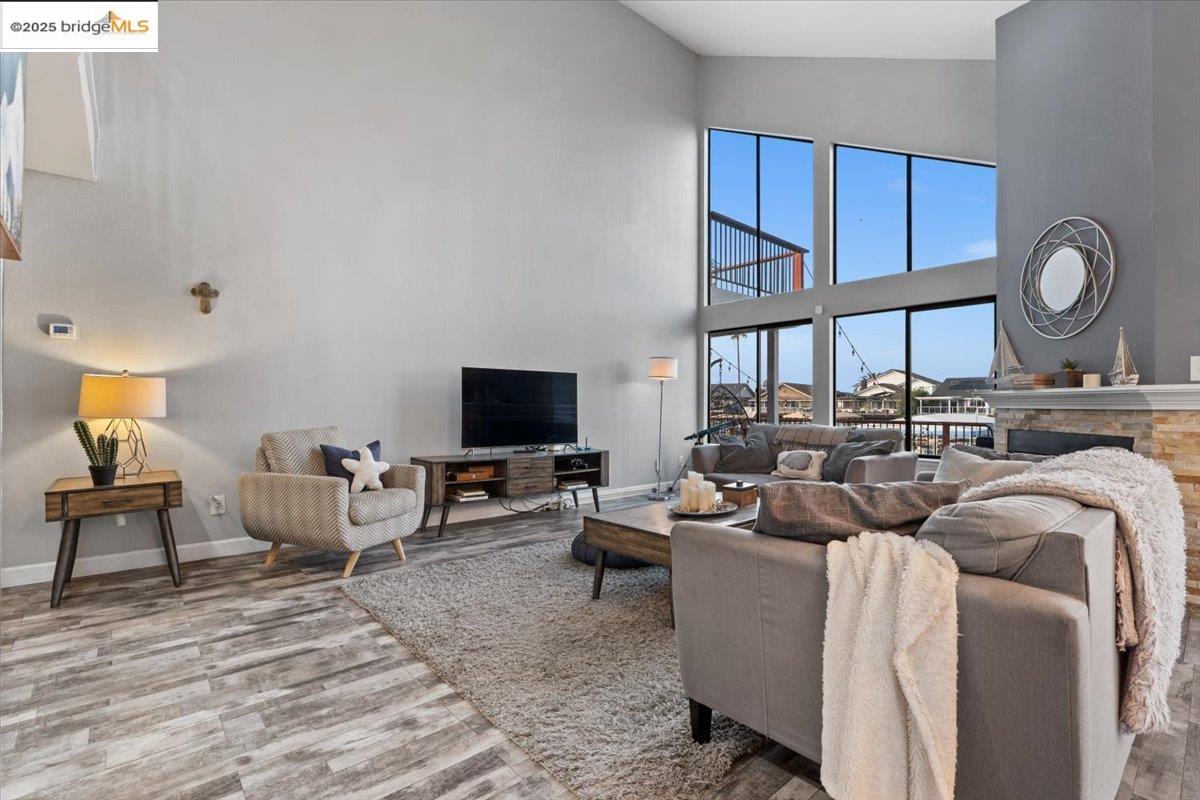 Detail Gallery Image 8 of 52 For 4681 Spinnaker Way, Discovery Bay,  CA 94505 - 3 Beds | 2 Baths