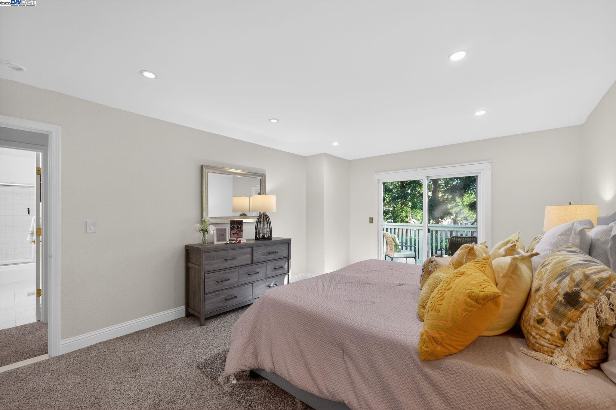 Detail Gallery Image 17 of 45 For 7210 Valley View Ct, Pleasanton,  CA 94588 - 4 Beds | 2/1 Baths