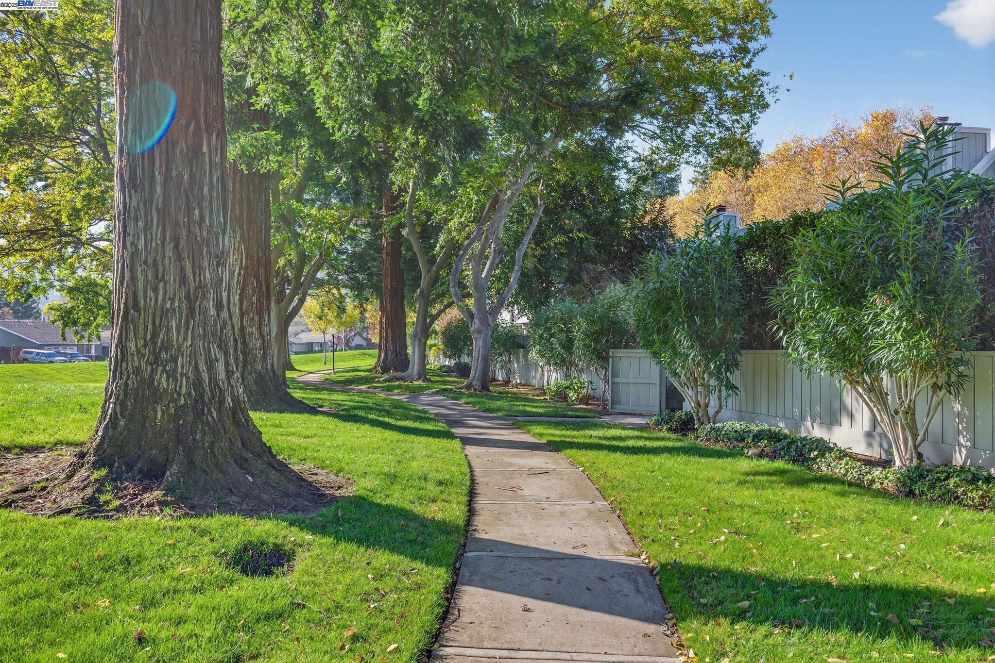 Detail Gallery Image 37 of 45 For 7210 Valley View Ct, Pleasanton,  CA 94588 - 4 Beds | 2/1 Baths