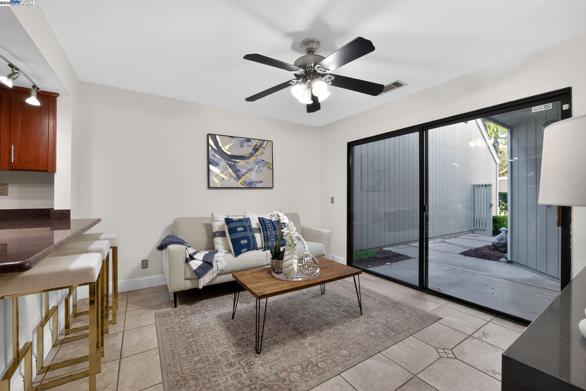 Detail Gallery Image 5 of 45 For 7210 Valley View Ct, Pleasanton,  CA 94588 - 4 Beds | 2/1 Baths