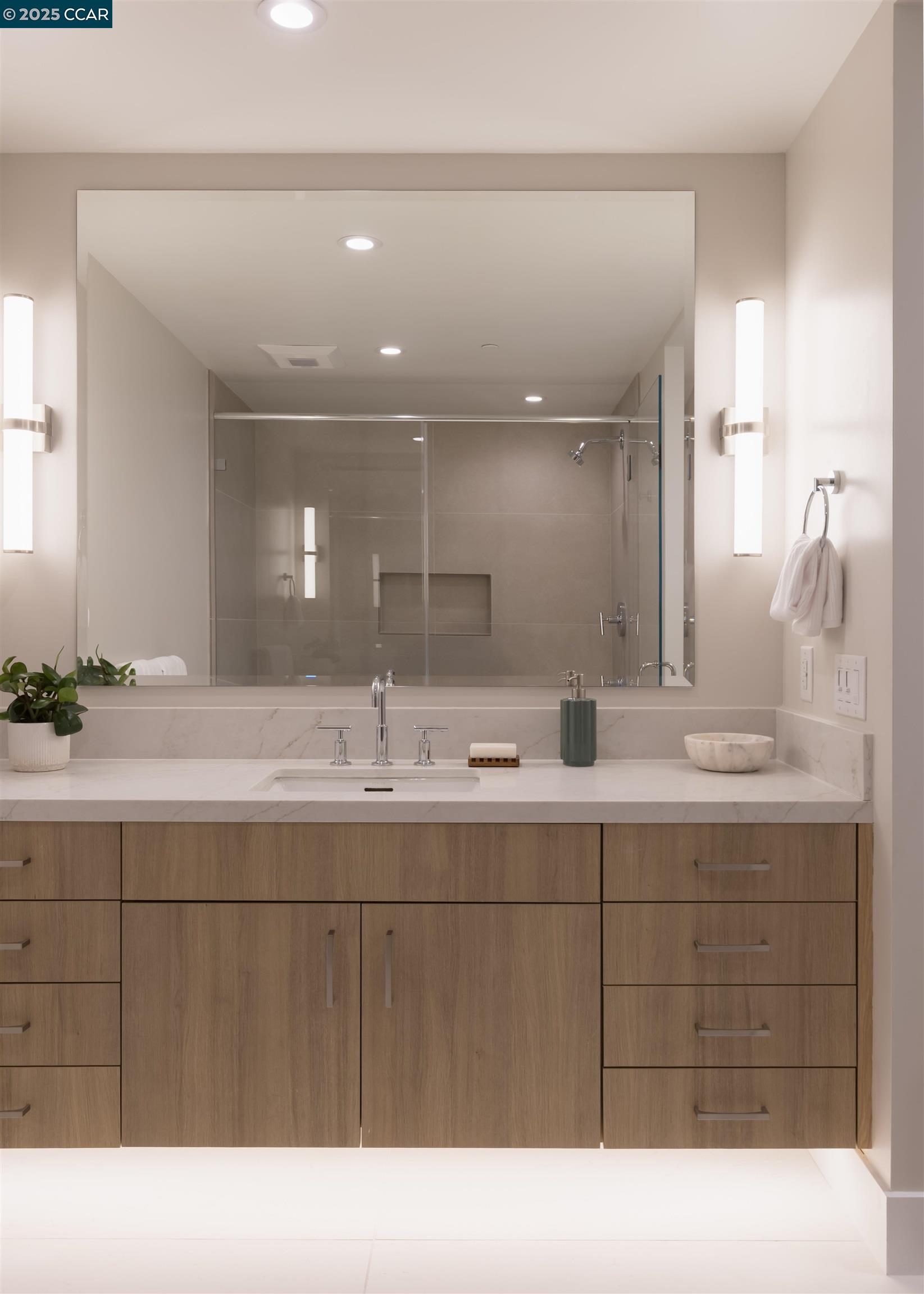 Photo #10: 41118579 Listing: Photo #10