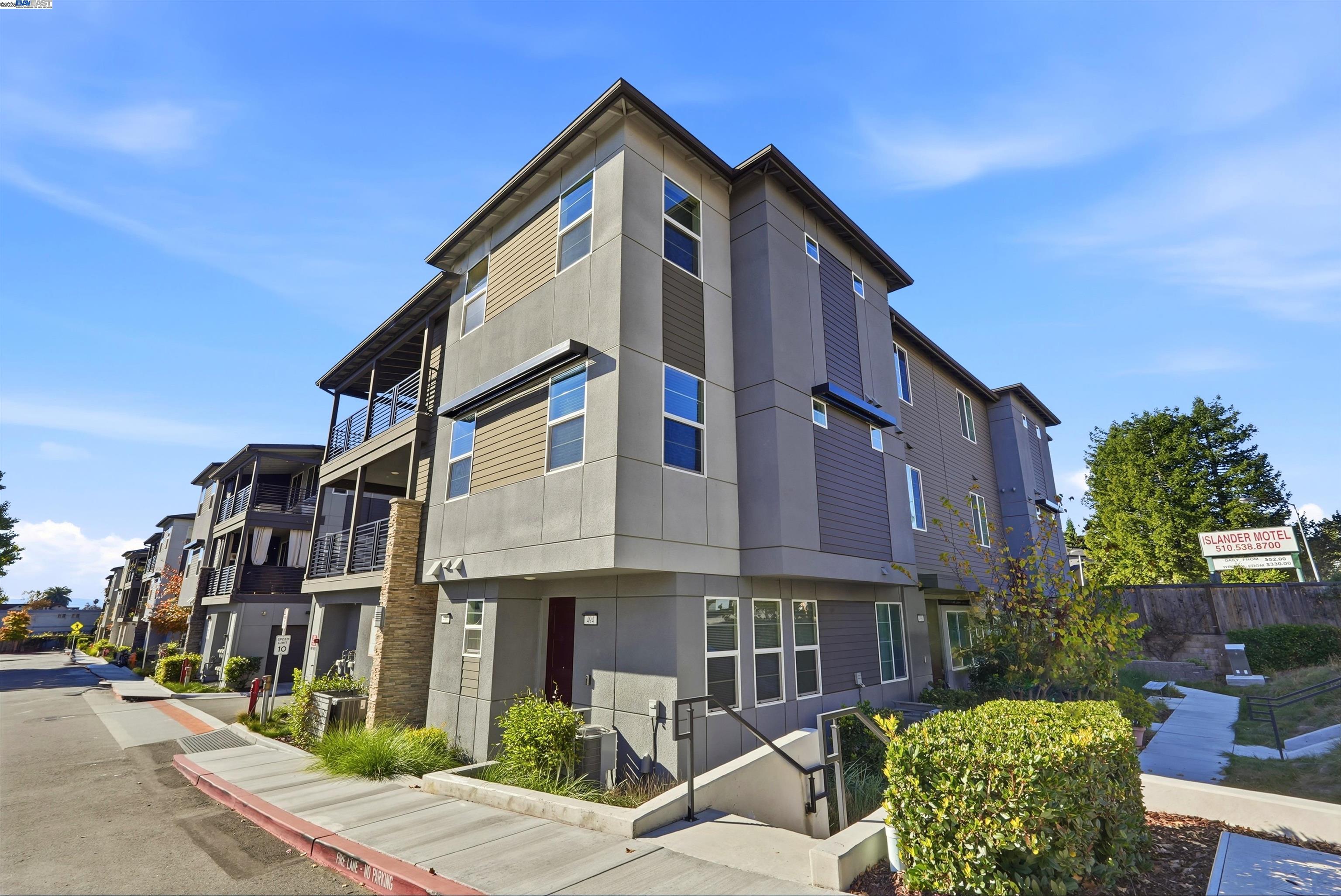 Front Image Thumbnail for BE41118582