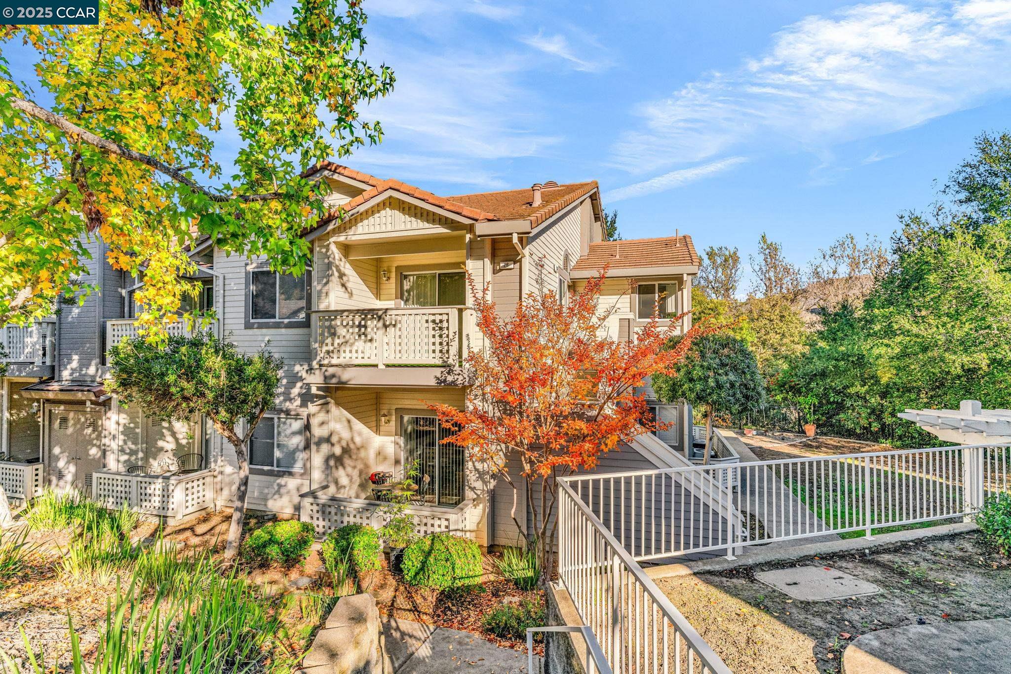 Front Image Thumbnail for CC41118656