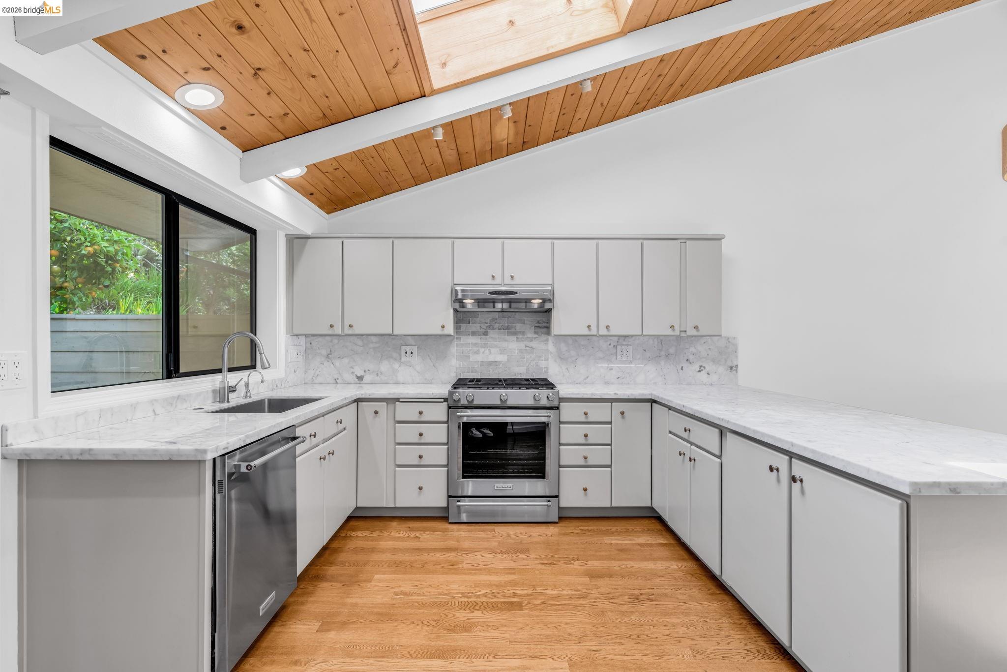 Photo #18: 41118667 Listing: Photo #18