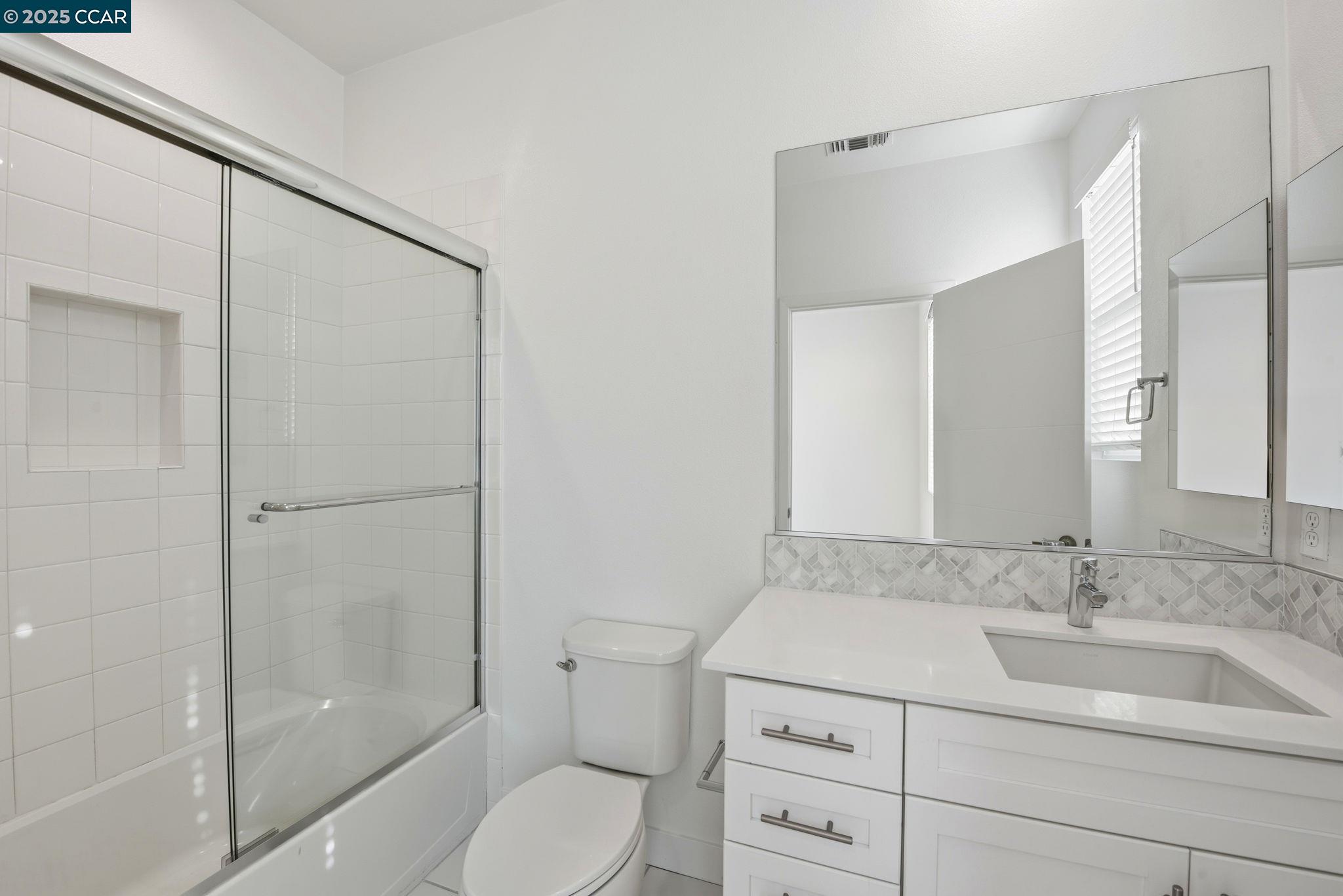 Photo #30: 41118695 Listing: Photo #30