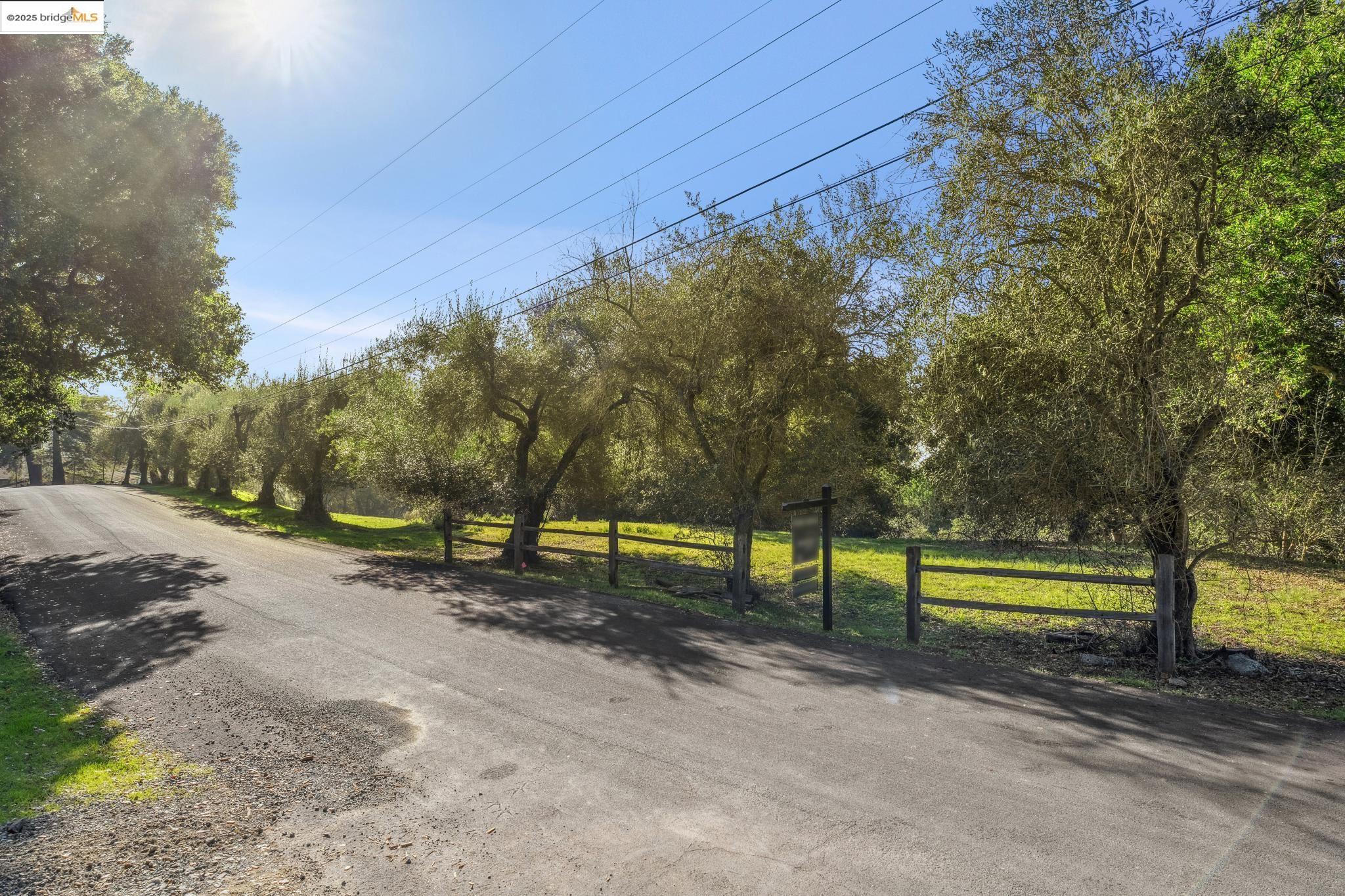 11330 Lochard St, Oakland, CA, 94605