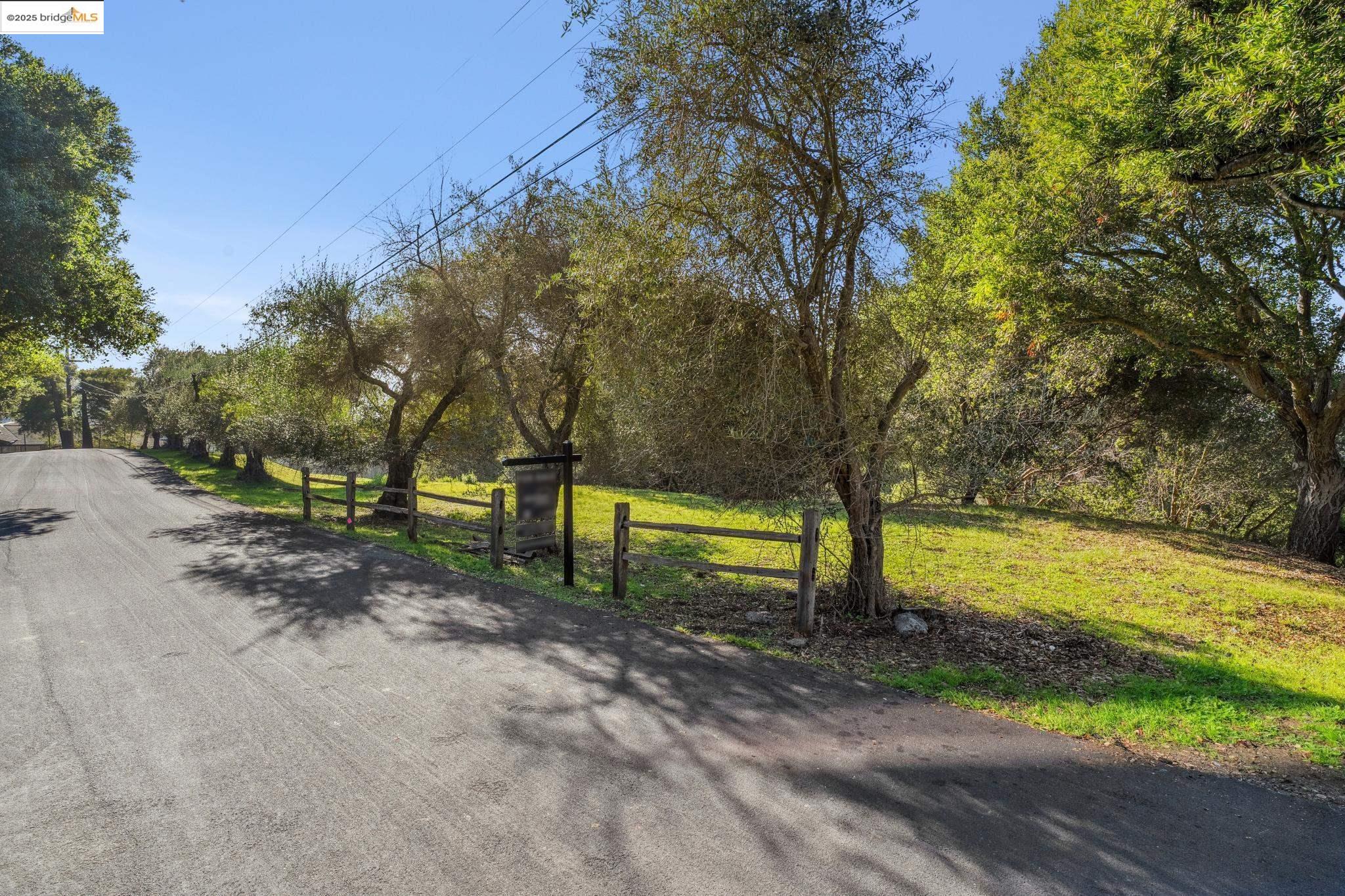 11330 Lochard St, Oakland, CA, 94605