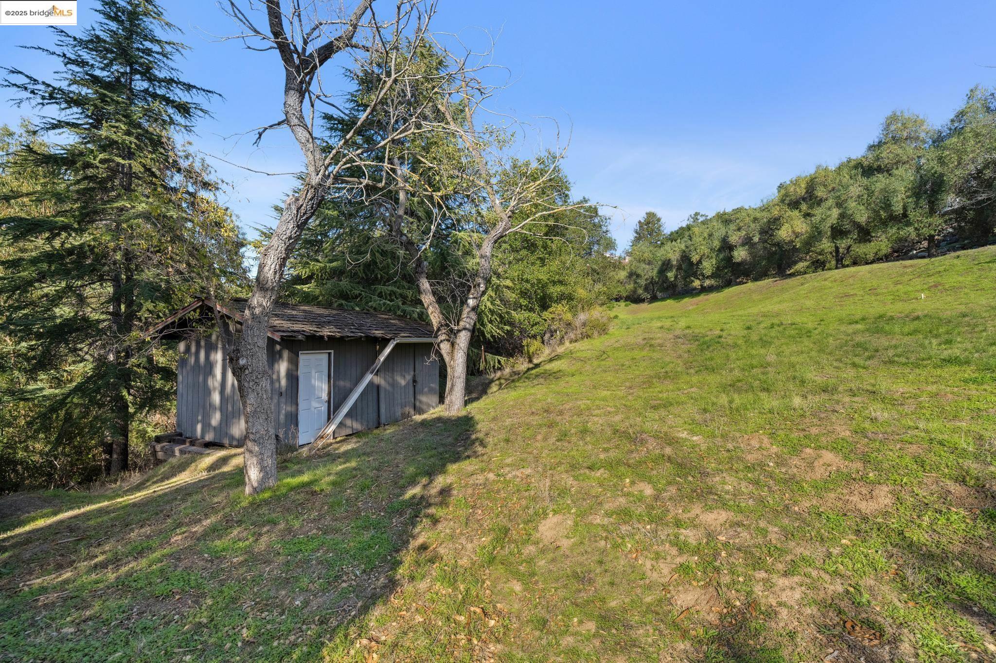 11330 Lochard St, Oakland, CA, 94605