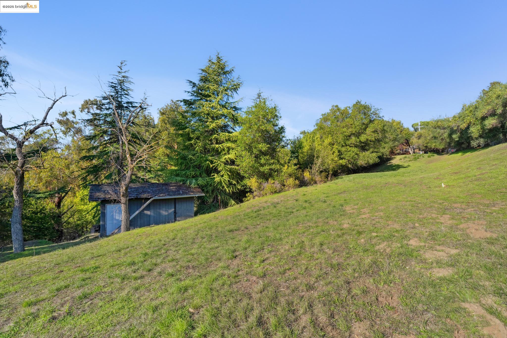 11330 Lochard St, Oakland, CA, 94605