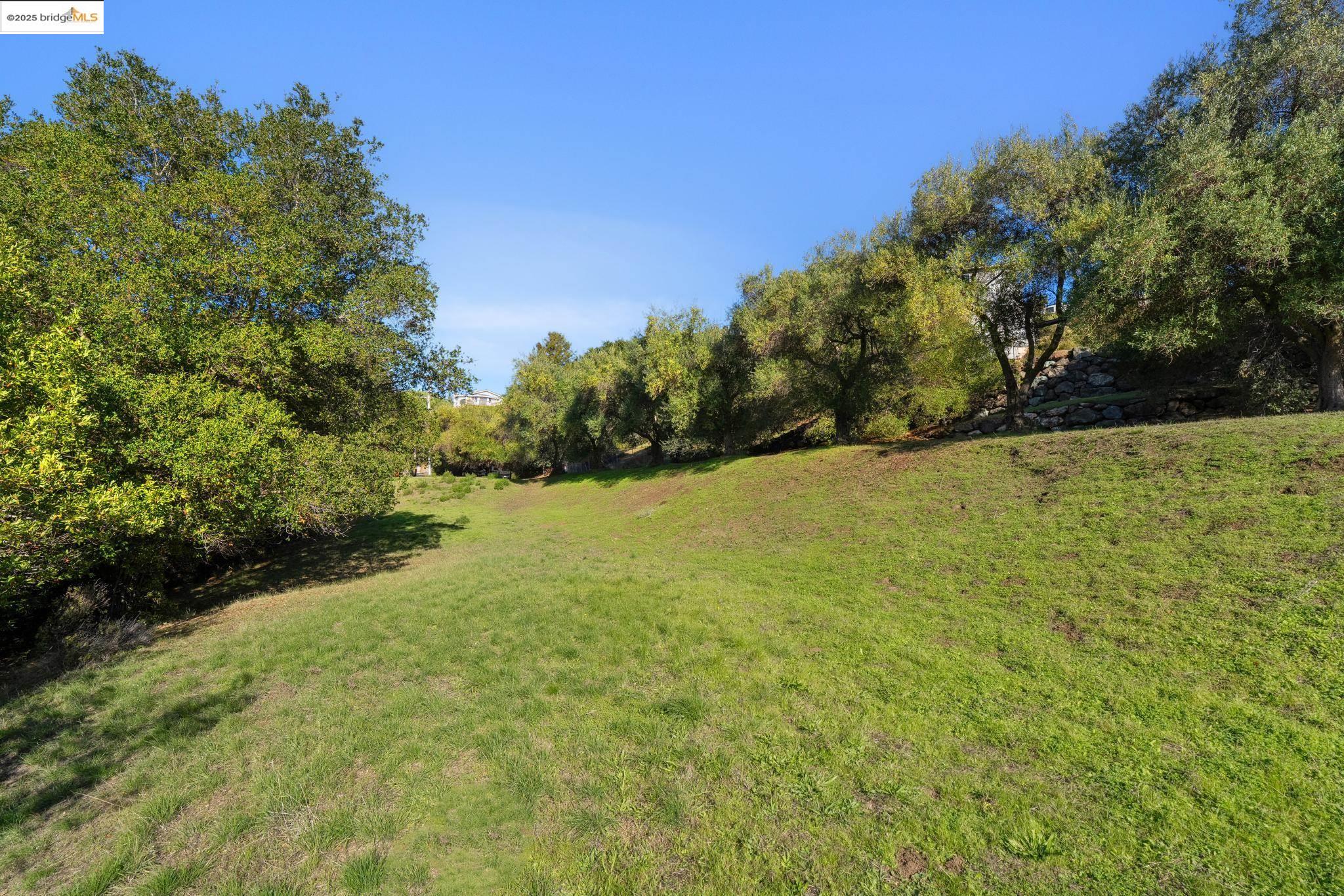 11330 Lochard St, Oakland, CA, 94605