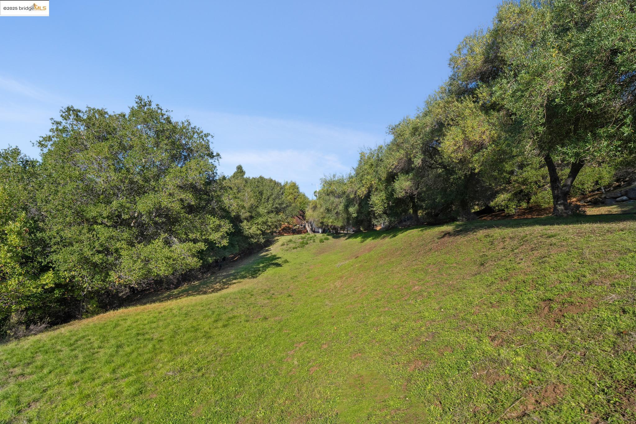 11330 Lochard St, Oakland, CA, 94605