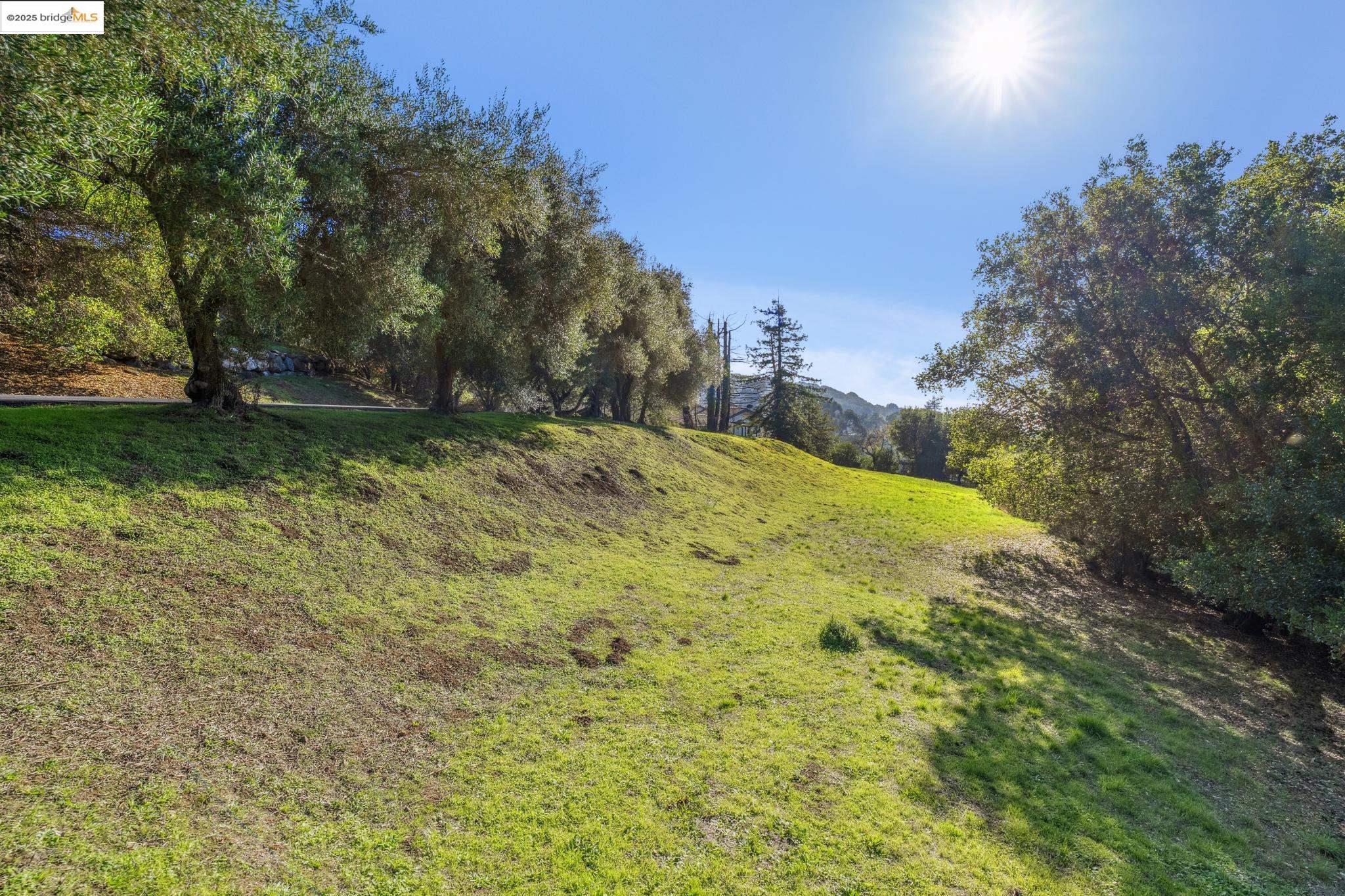 11330 Lochard St, Oakland, CA, 94605