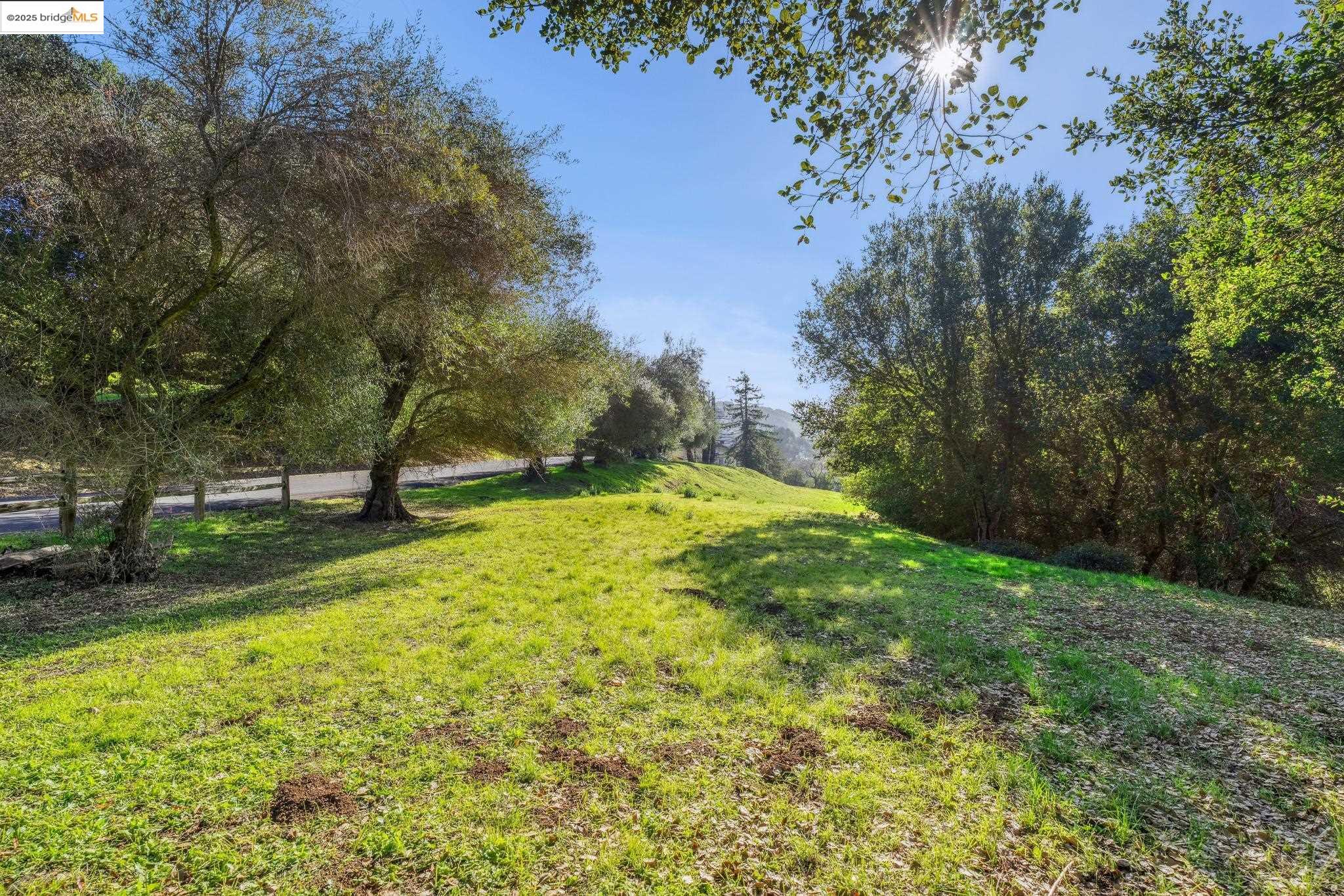 11330 Lochard St, Oakland, CA, 94605