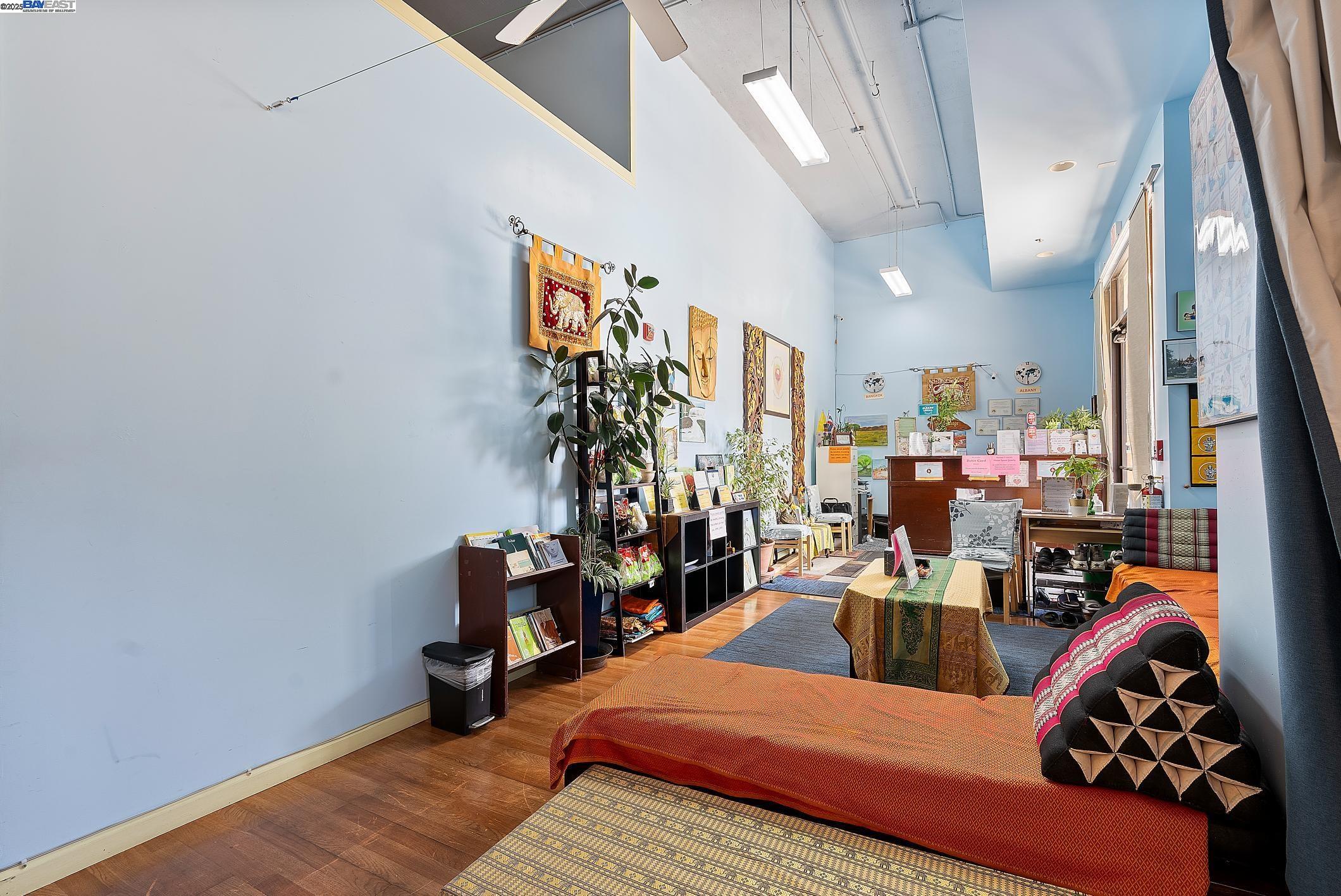 727 San Pablo Ave, Albany, CA, 94706