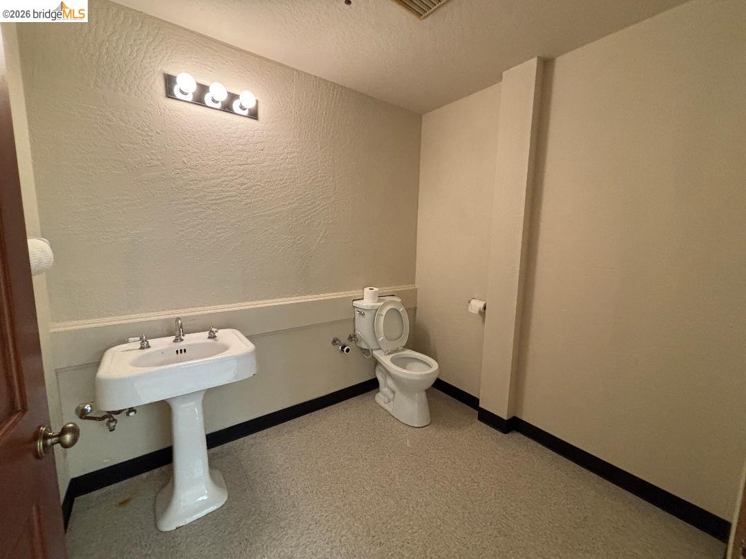 Detail Gallery Image 11 of 12 For 14538 Lolly Lane Suite #a & B, Sonora,  CA 95370 - – Beds | – Baths