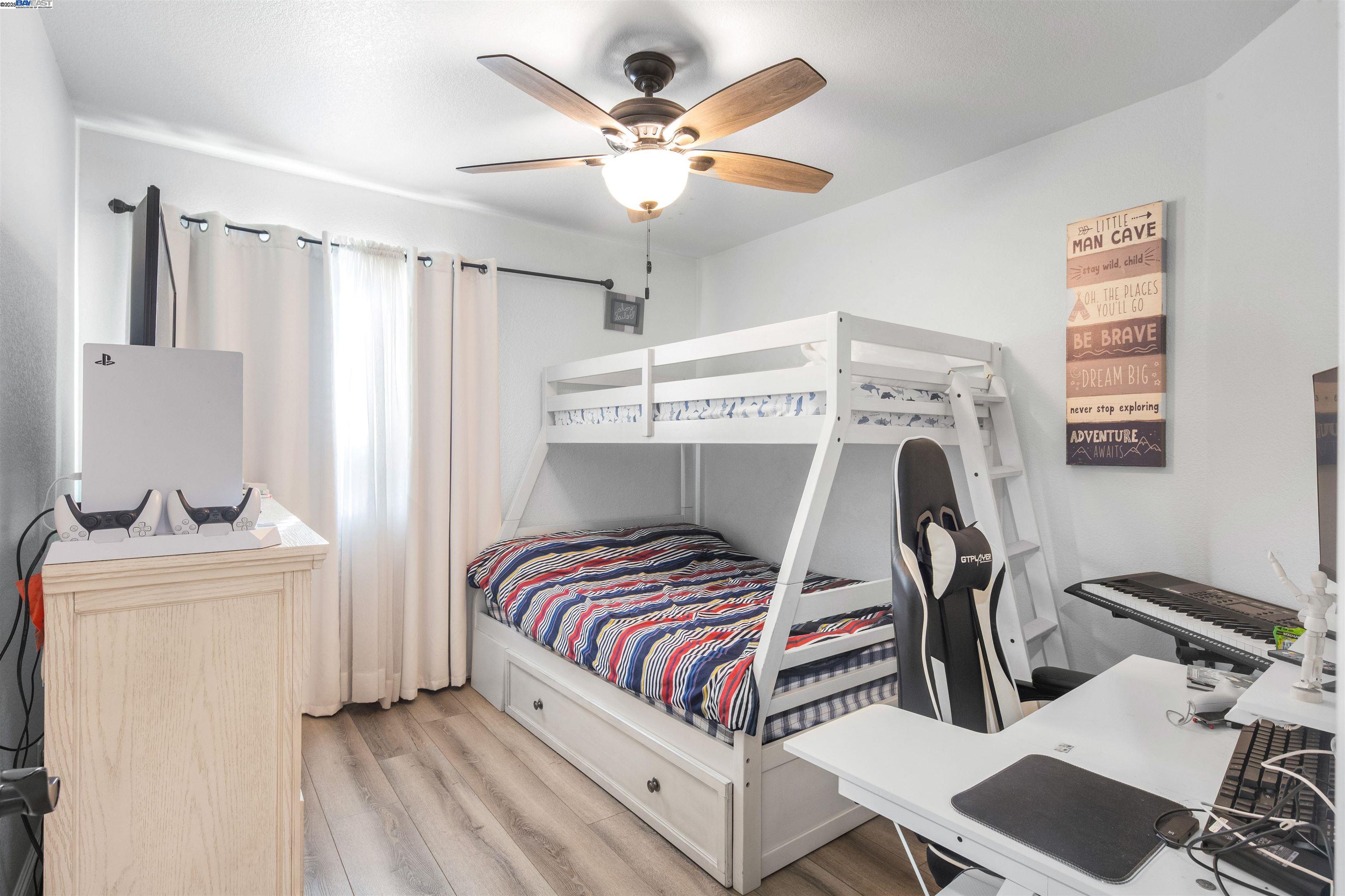 Detail Gallery Image 21 of 34 For 715 Bobcat Ln, Manteca,  CA 95336 - 4 Beds | 2 Baths