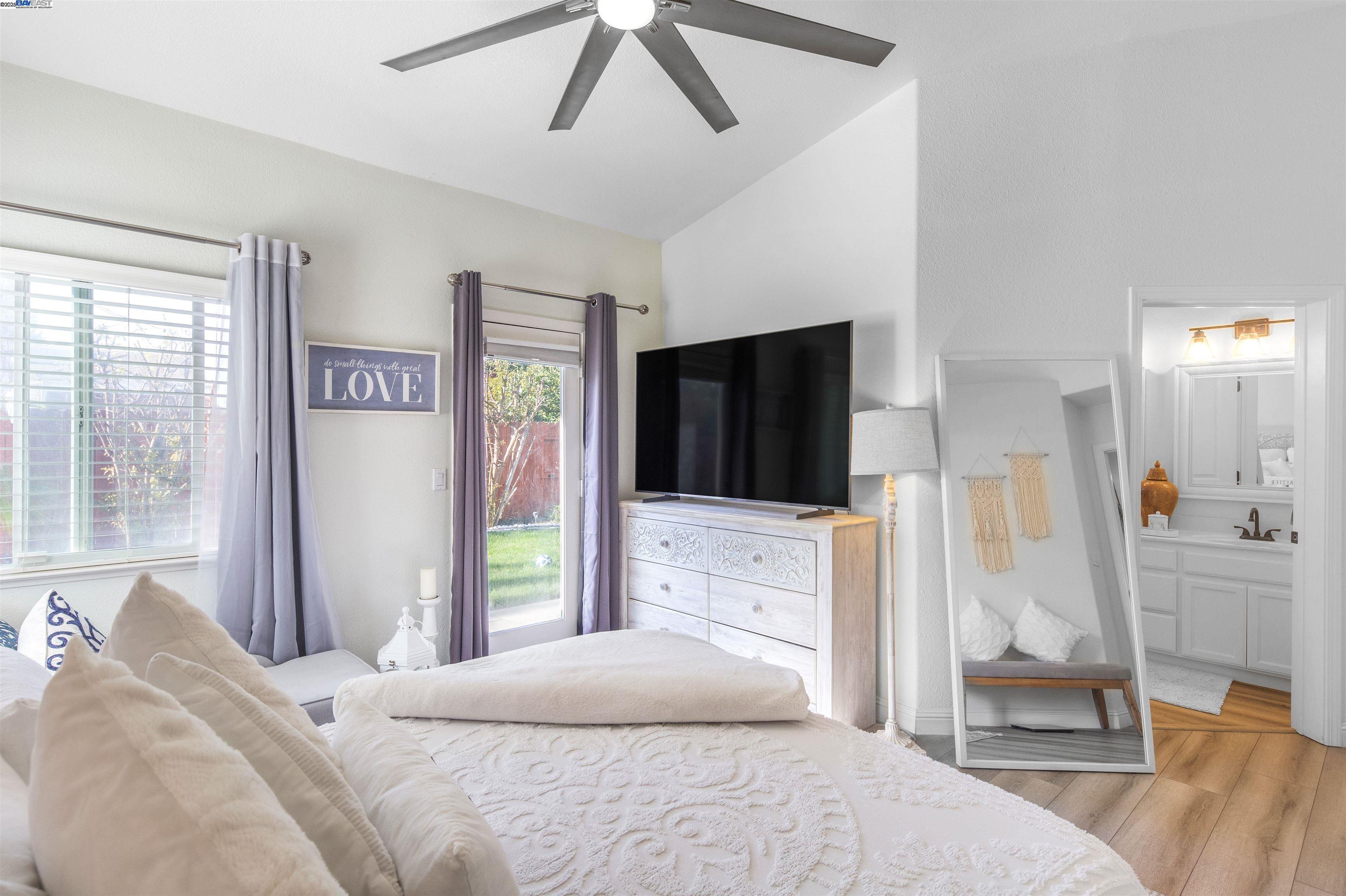 Detail Gallery Image 24 of 34 For 715 Bobcat Ln, Manteca,  CA 95336 - 4 Beds | 2 Baths