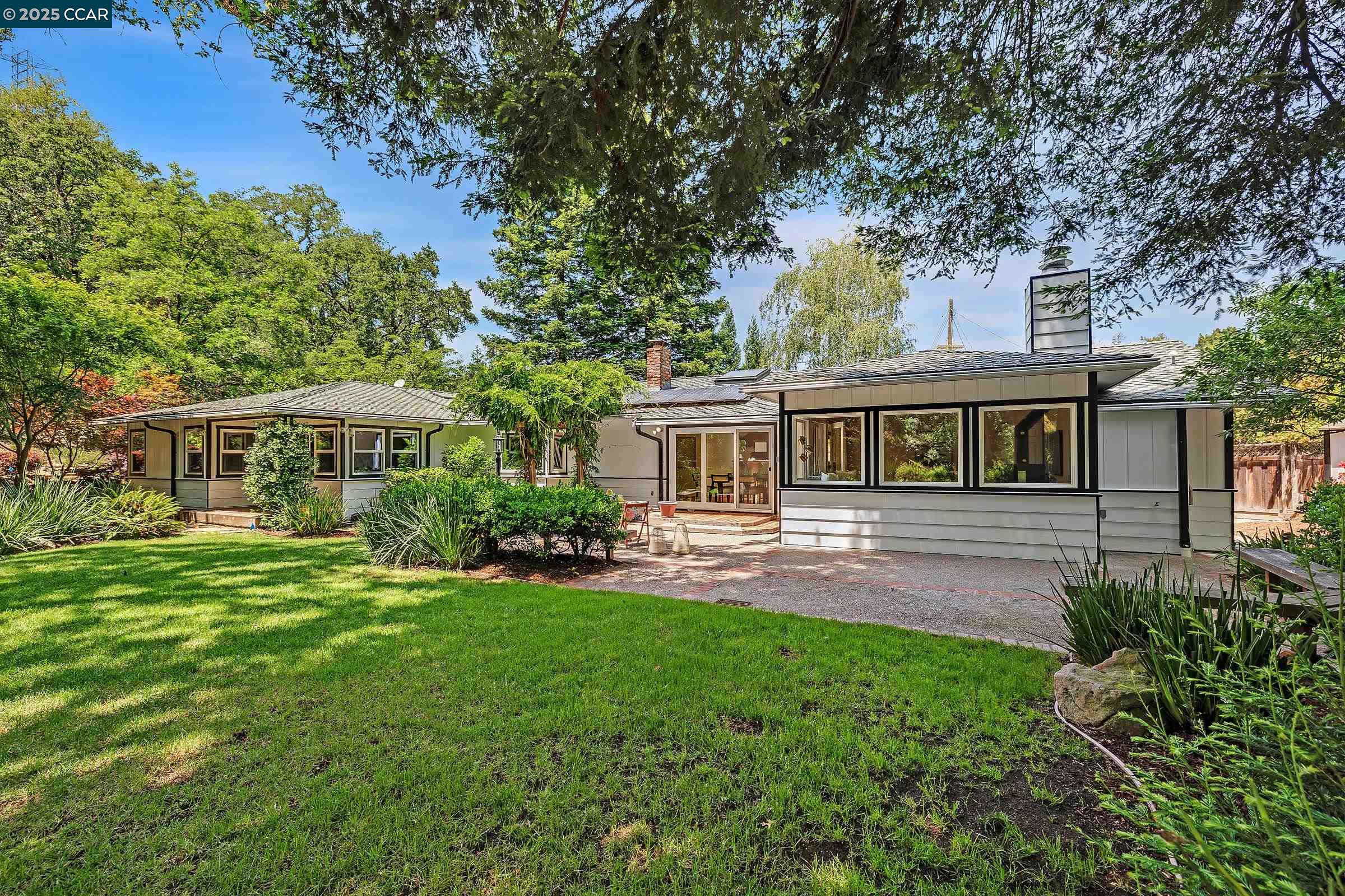 Front Image Thumbnail for CC41118757