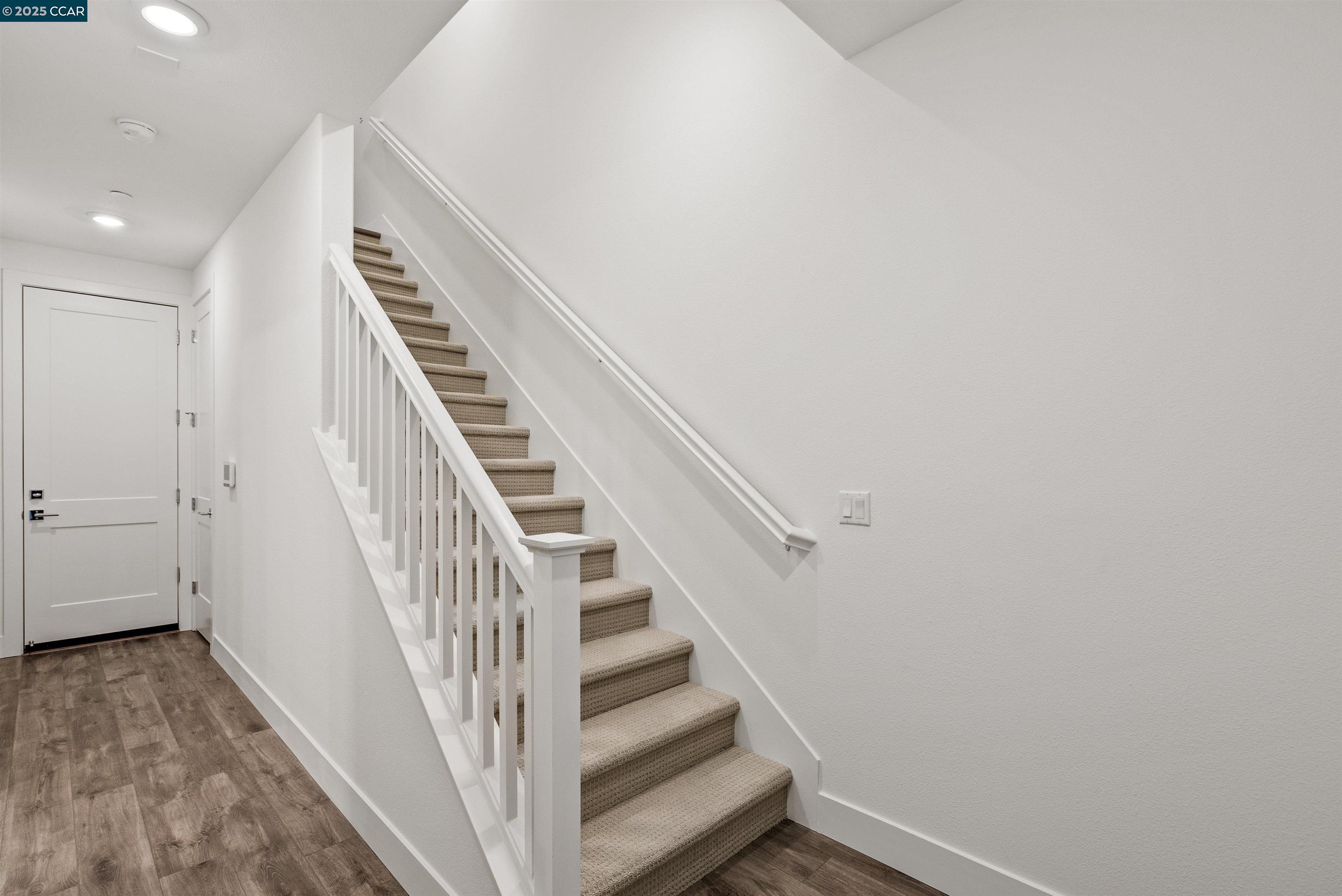 Detail Gallery Image 20 of 36 For 1102 Althea Terrace #4,  Sunnyvale,  CA 94086 - 4 Beds | 4 Baths