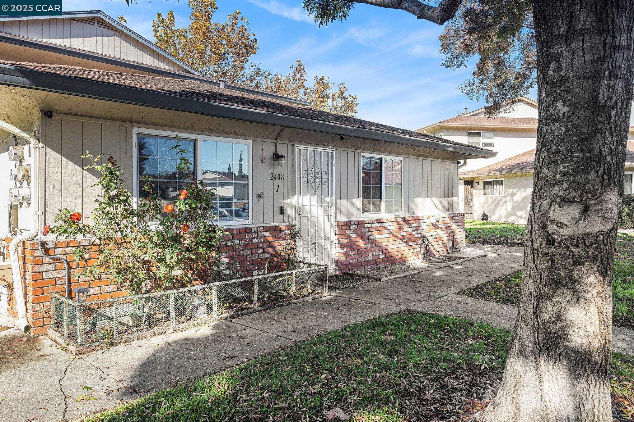 Detail Gallery Image 2 of 16 For 2408 Lemontree Ct #1,  Antioch,  CA 94509 - 2 Beds | 1 Baths