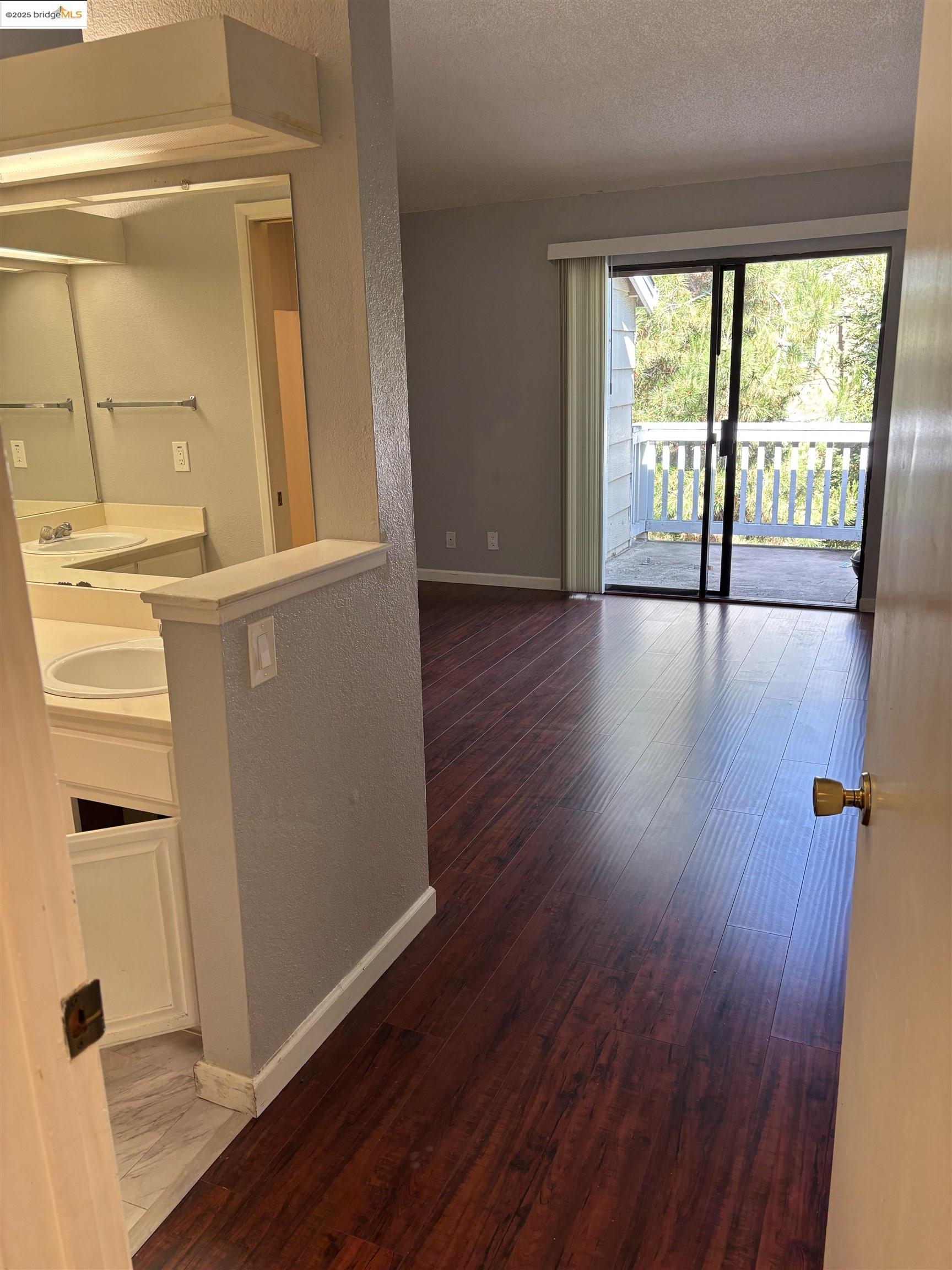 Photo #7: 41118894 Listing: Photo #7