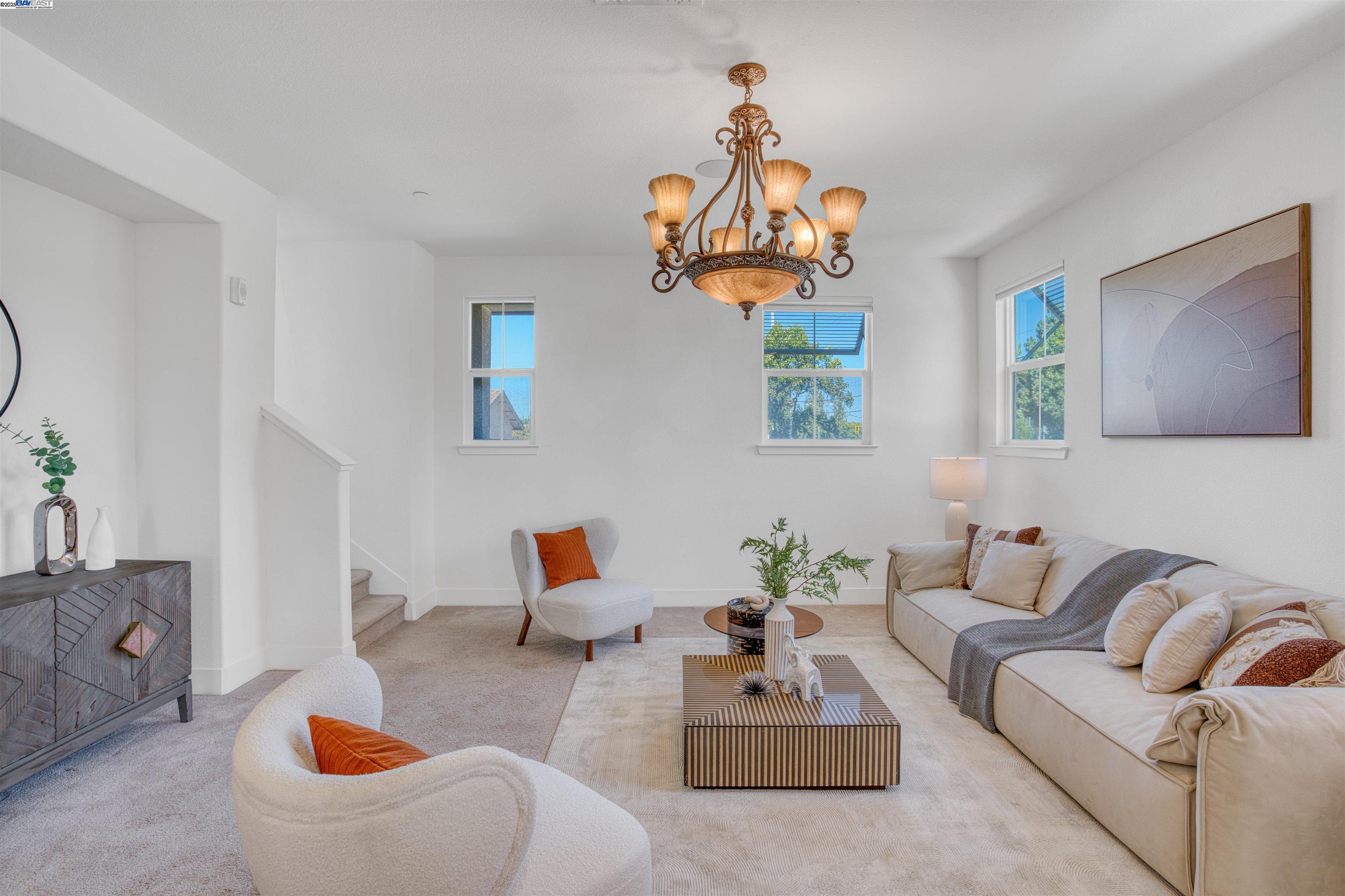 Detail Gallery Image 7 of 40 For 4015 Clydesdale Cmn, Fremont,  CA 94555 - 4 Beds | 4 Baths