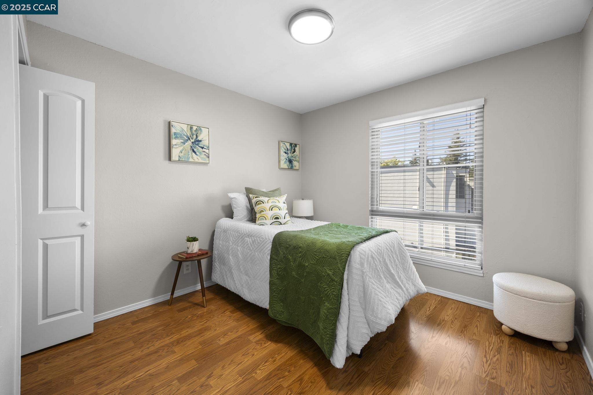 Detail Gallery Image 10 of 18 For 2045 Sierra Rd #2,  Concord,  CA 94518 - 3 Beds | 2/1 Baths